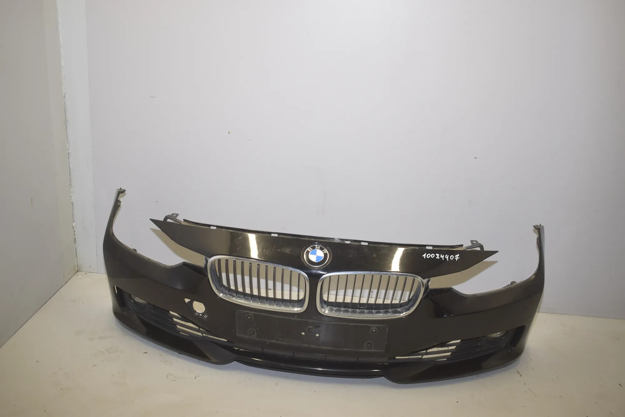 Front – OEM 8672104 · BMW 3 (F30, F80) 320 i 2012 – 19