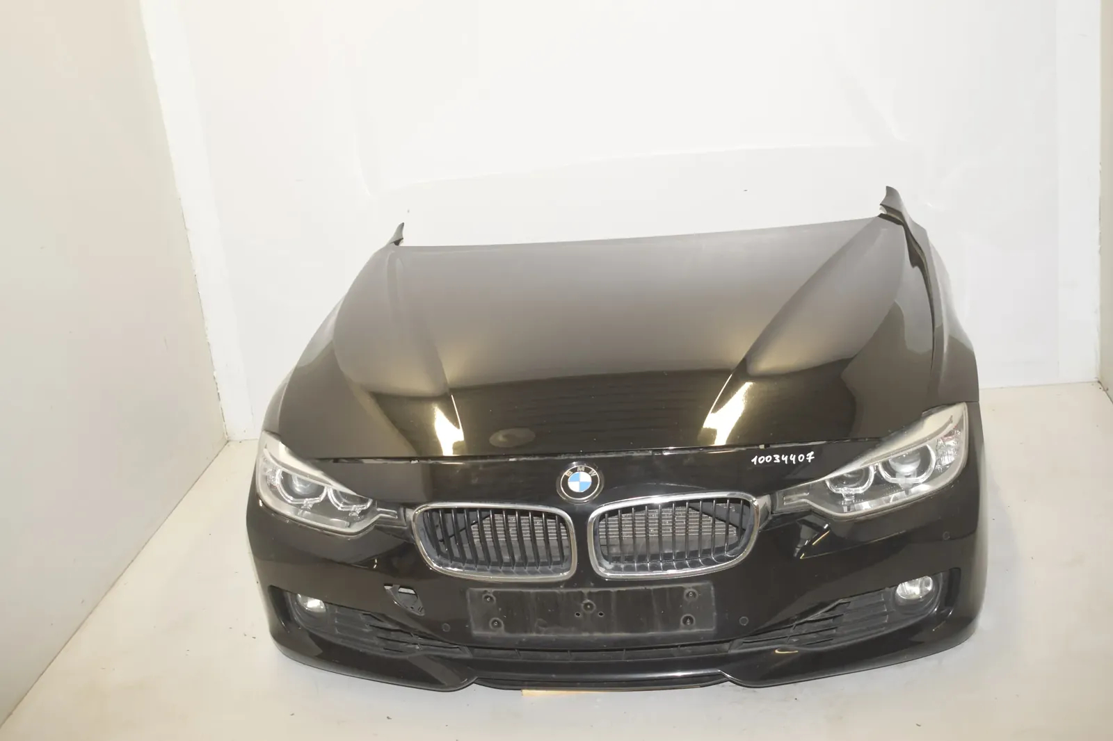 Front – OEM 8672104 · BMW 3 (F30, F80) 320 i 2012 – 4