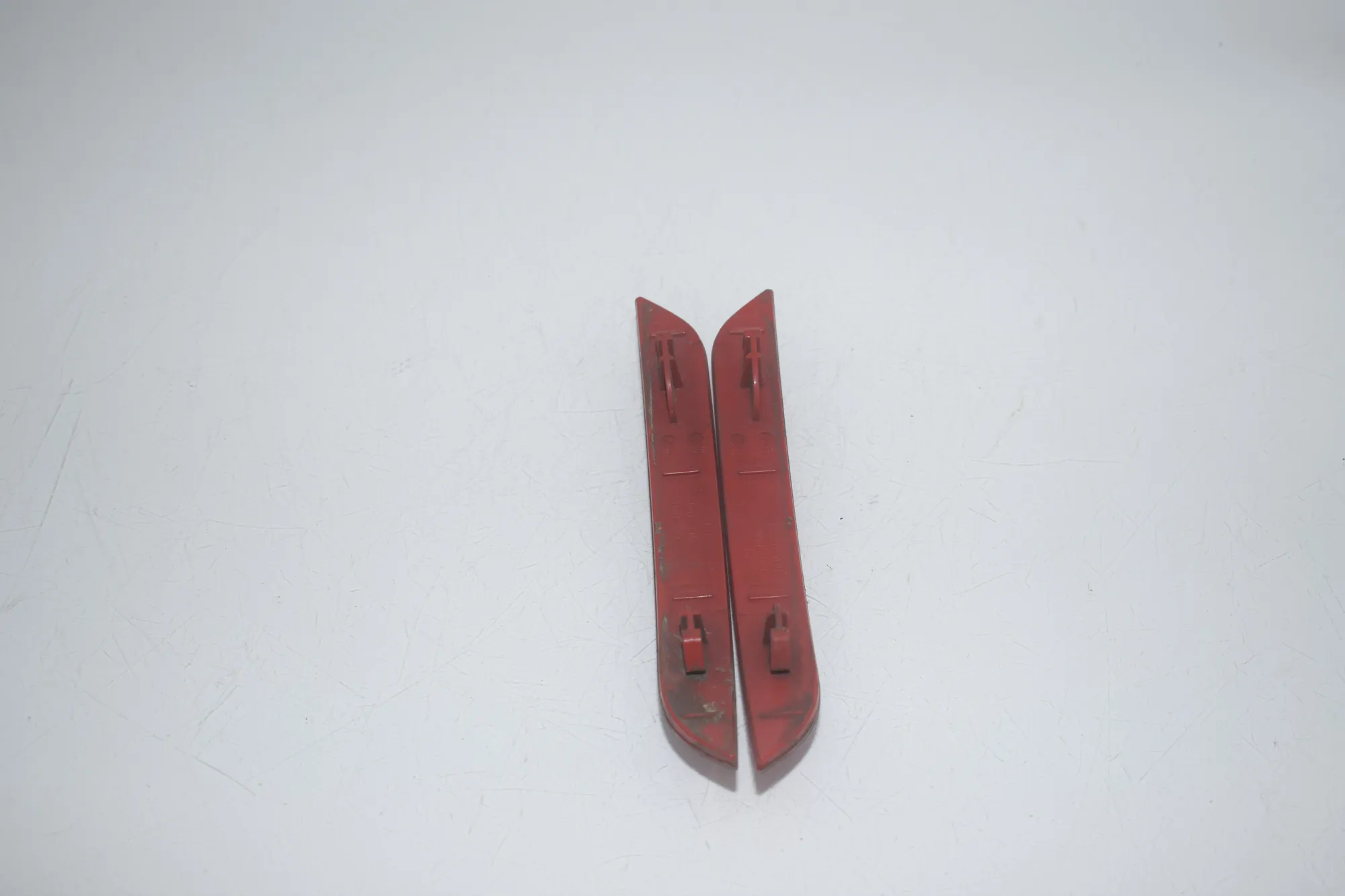Rear Left Bumper Reflector – OEM 7301187 · BMW 3 (F30, F80) 320 i 2012 – 3