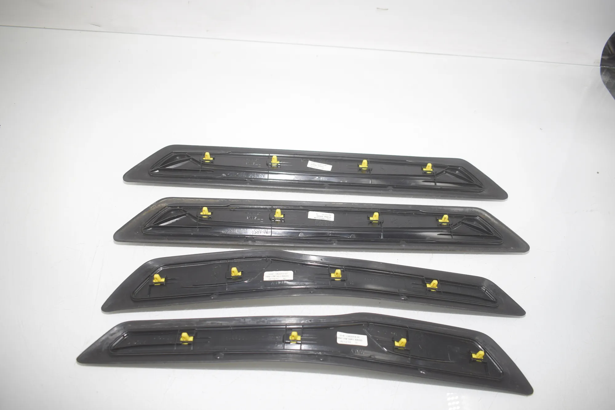 Door Sill Trim Kit – OEM 7263315 · BMW 3 (F30, F80) 320 i 2012 – 4