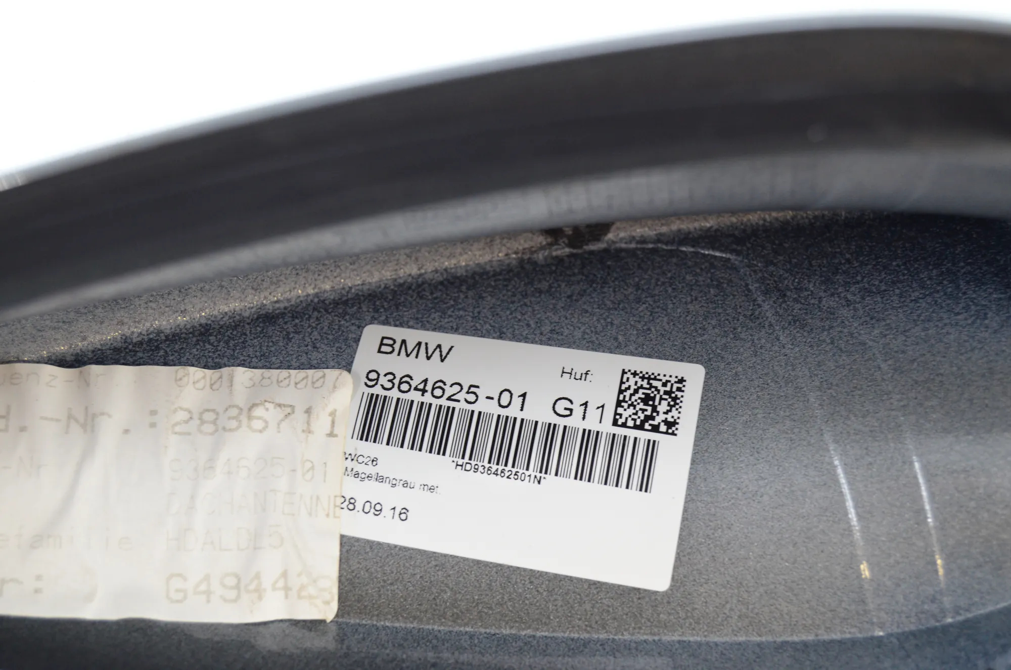 Antenna – OEM 9303037 · BMW 7 (G11, G12) 750 d, Ld xDrive 2016 – 4