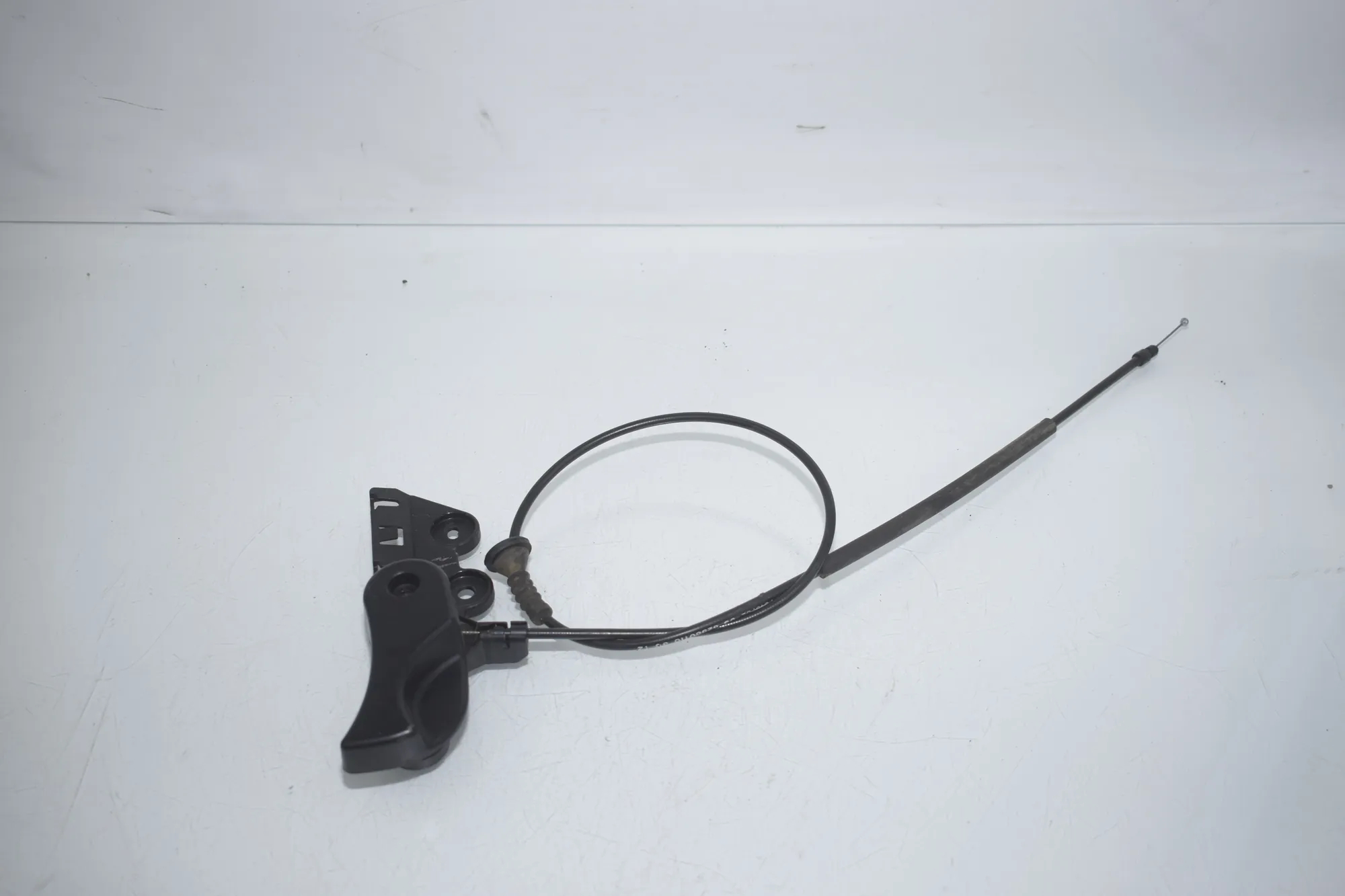 Bonnet Lock Cable – OEM 7313782 · BMW 3 (F30, F80) 320 i 2012 – 3