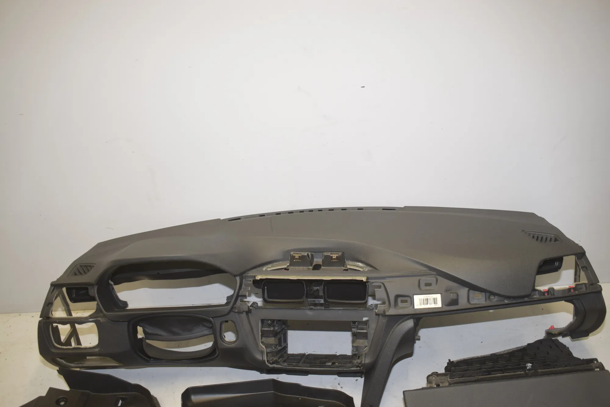 Dashboard – OEM 9247992 · BMW 3 (F30, F80) 320 i 2012 – 5
