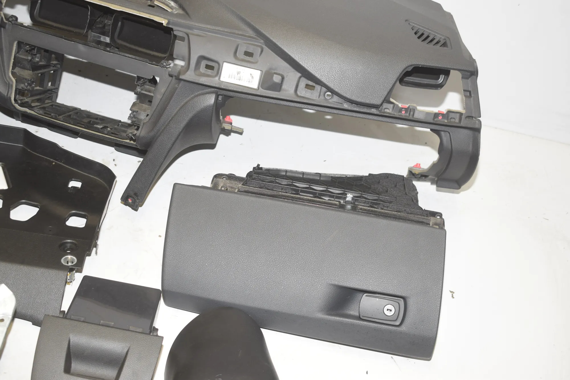 Dashboard – OEM 9247992 · BMW 3 (F30, F80) 320 i 2012 – 6