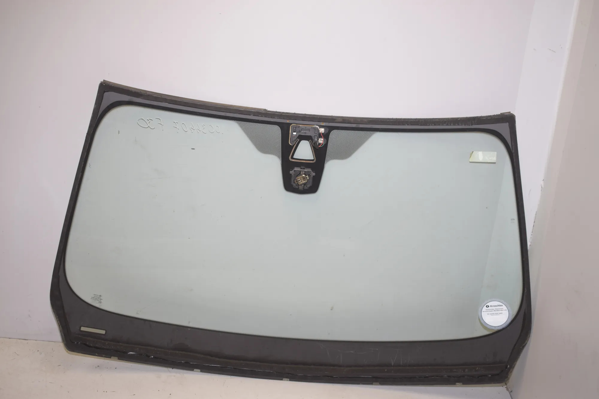 Front Windshield – OEM 7258069 · BMW 3 (F30, F80) 320 i 2012 – 3