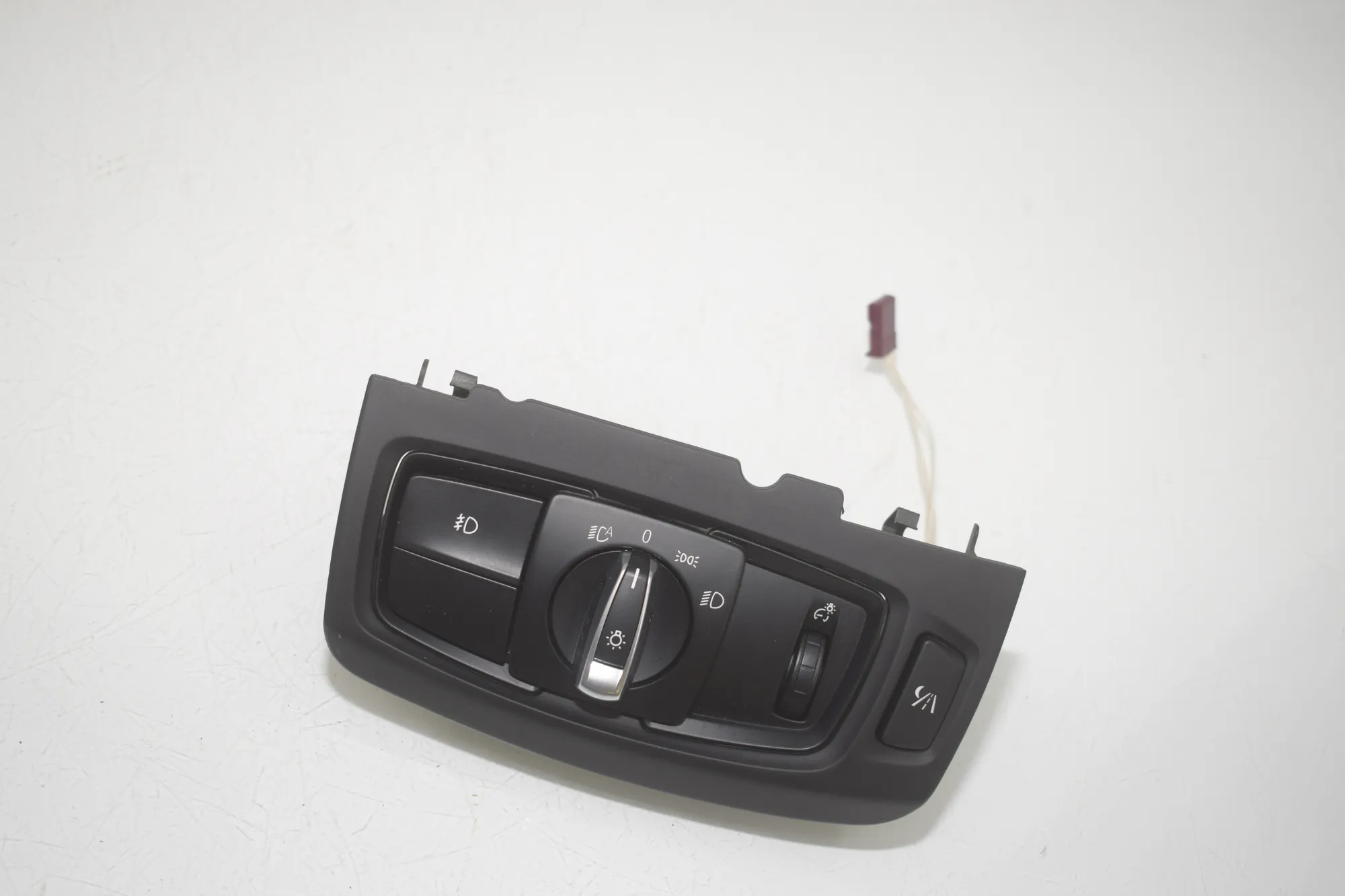 Headlight Switch Control Unit – OEM 9865811 · BMW X5 (F15, F85) M 2018 – 2