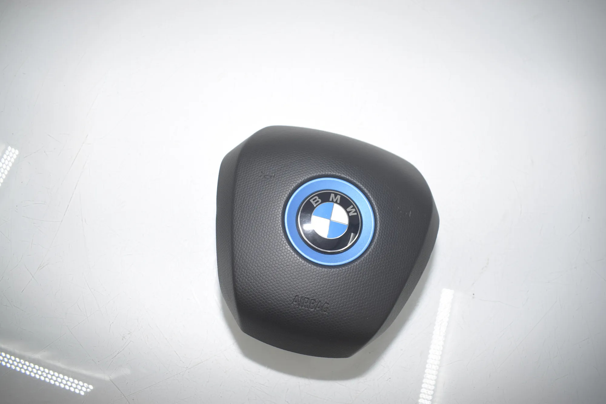 Steering Wheel Safety Bag SRS – OEM 6867727 · BMW i3 (I01) BMW i3 (I01) Hybrid 2014 – 2