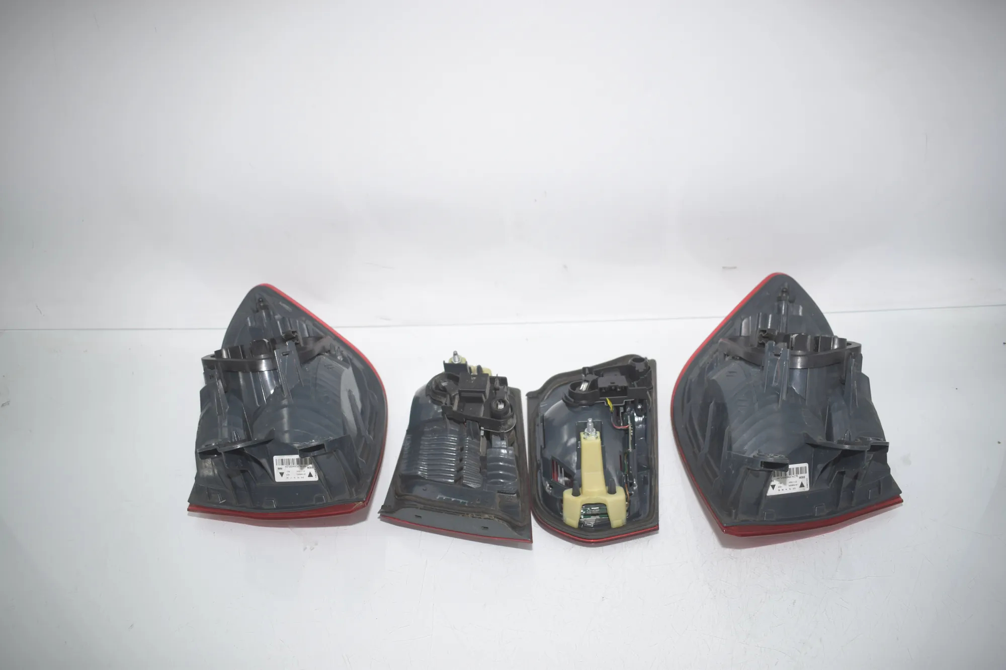 Rear Tail Light Set – OEM 7259894 · BMW 3 (F30, F80) BMW 3 (F30, F80) 320 i 2012 – 7