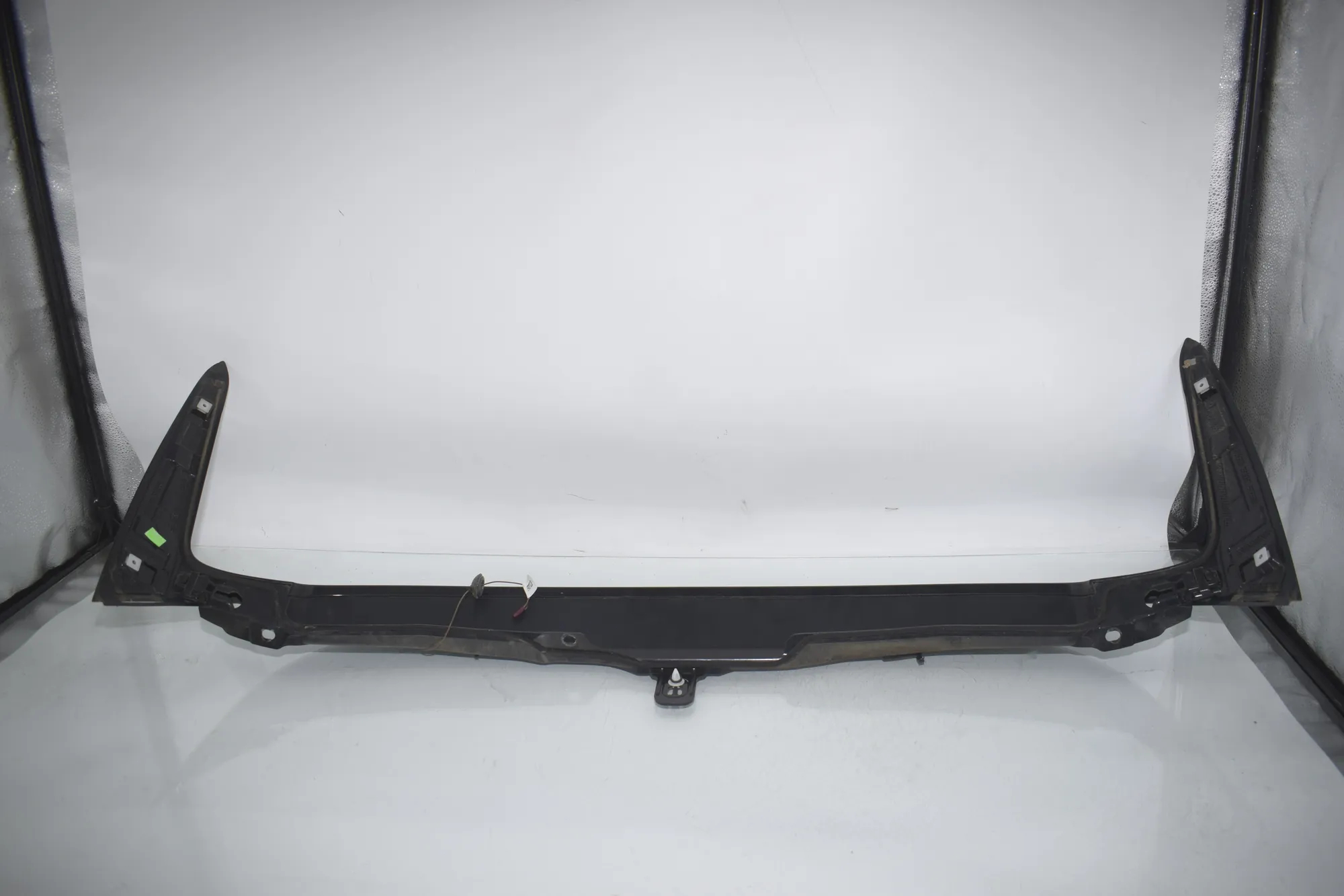 Rear Windshield Spoiler – OEM 7348578 · BMW BMW 2 Active Tourer (F45) 225 xe 2019 – 3