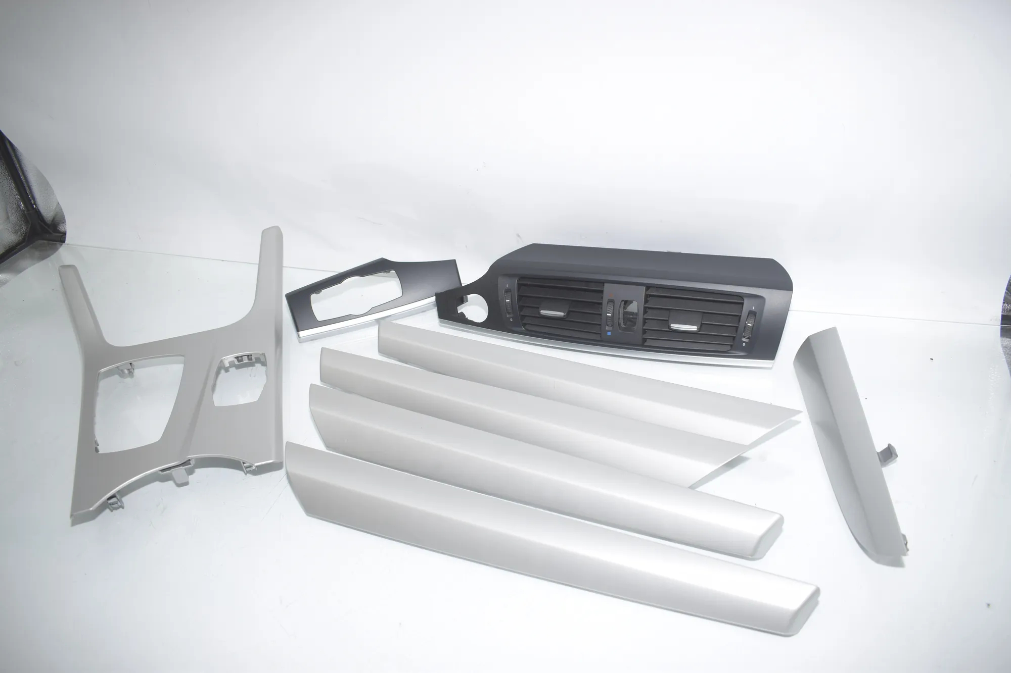 Interior Trim Strips Kit – OEM 9184481 · BMW X3 (F25) BMW X3 (F25) xDrive 20 d 2011 – 4