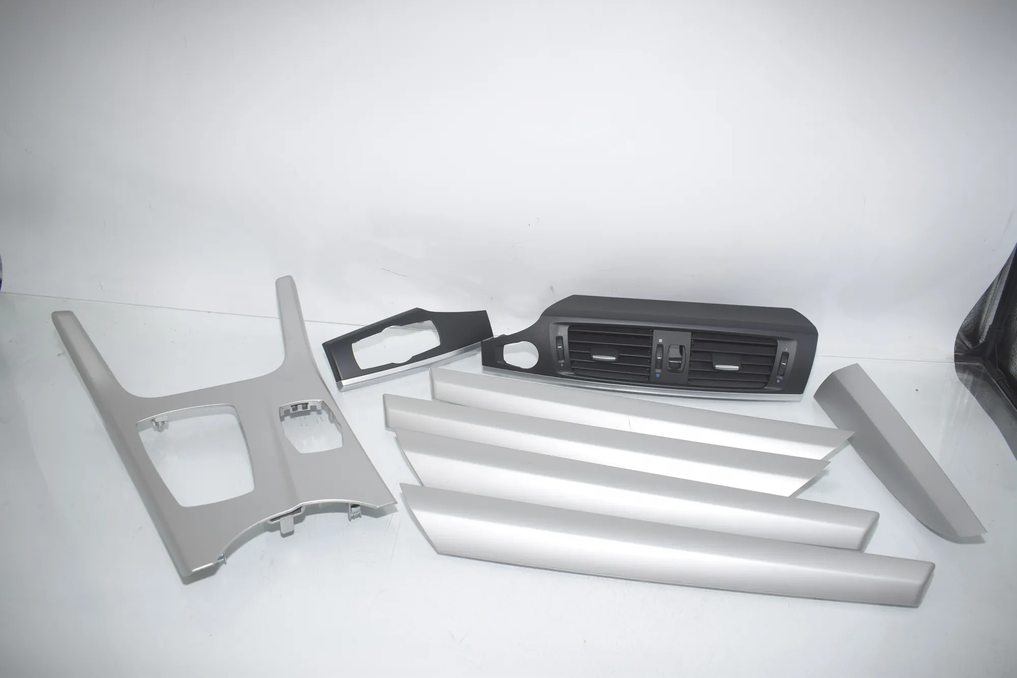 Interior Trim Strips Kit – OEM 9184481 · BMW X3 (F25) BMW X3 (F25) xDrive 20 d 2011 – 3