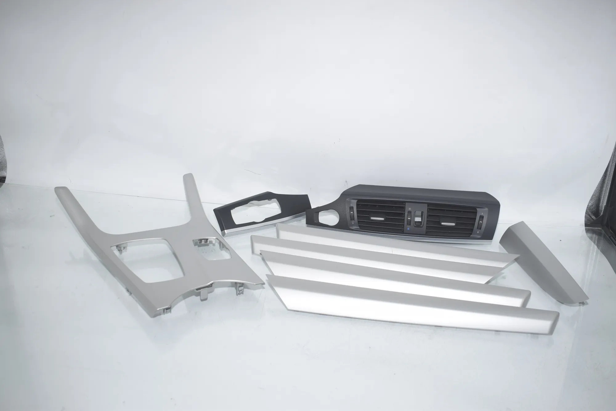 Interior Trim Strips Kit – OEM 9184481 · BMW X3 (F25) BMW X3 (F25) xDrive 20 d 2011 – 5