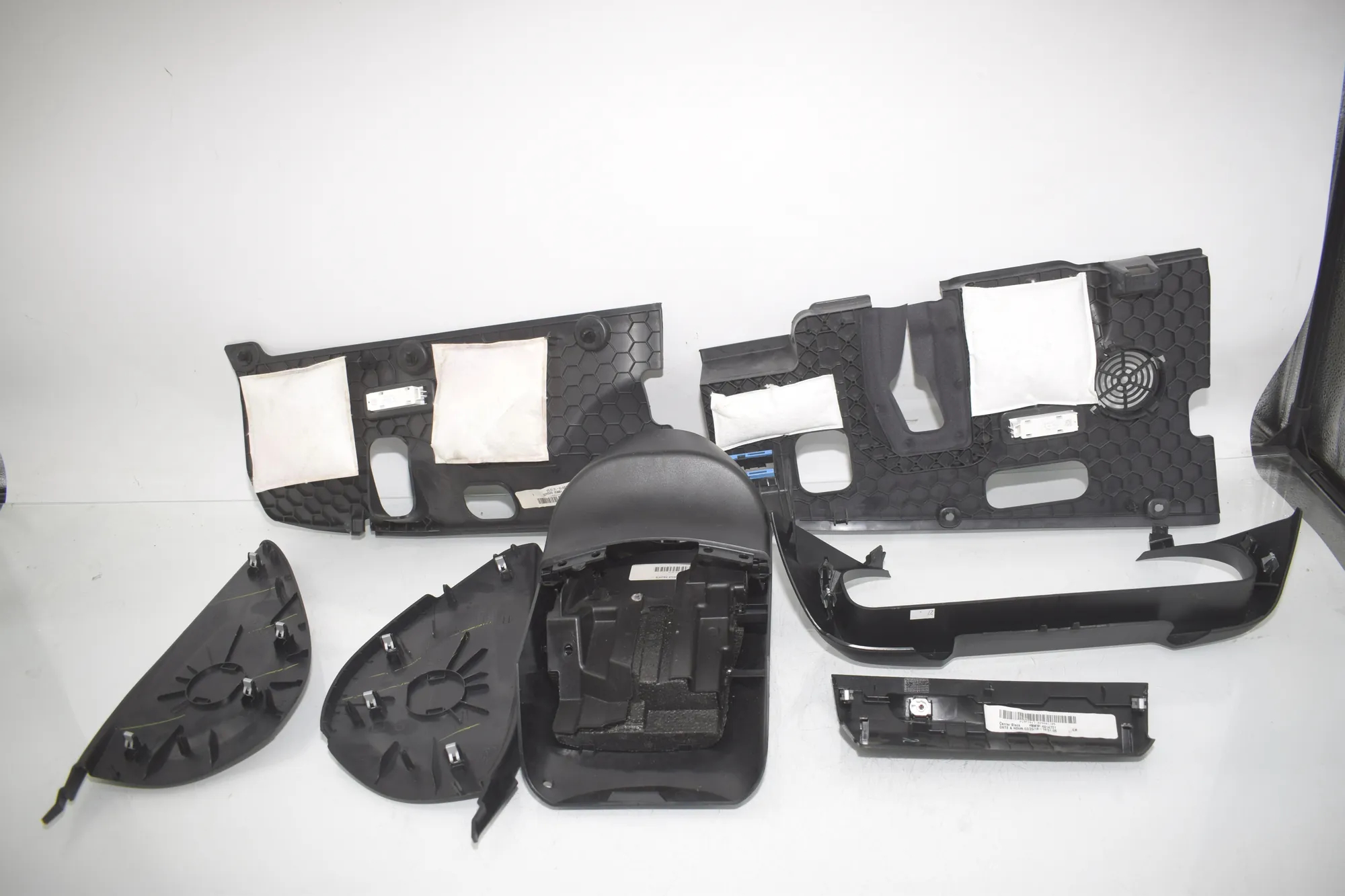 Dashboard Trim – OEM 6814701 · BMW X5 (F15, F85) M 2018 – 4