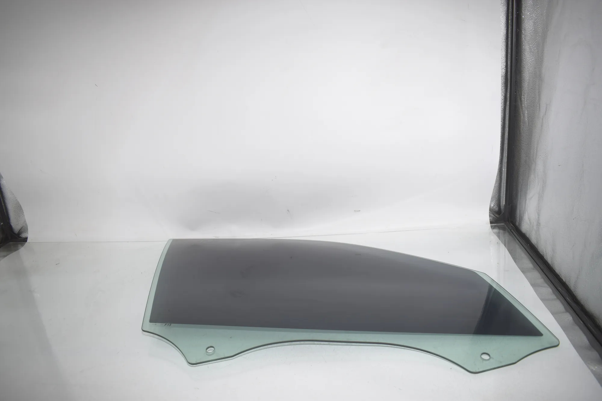 Front Right Door Window – OEM 7470632 · BMW X5 (F15, F85) M 2018 – 3