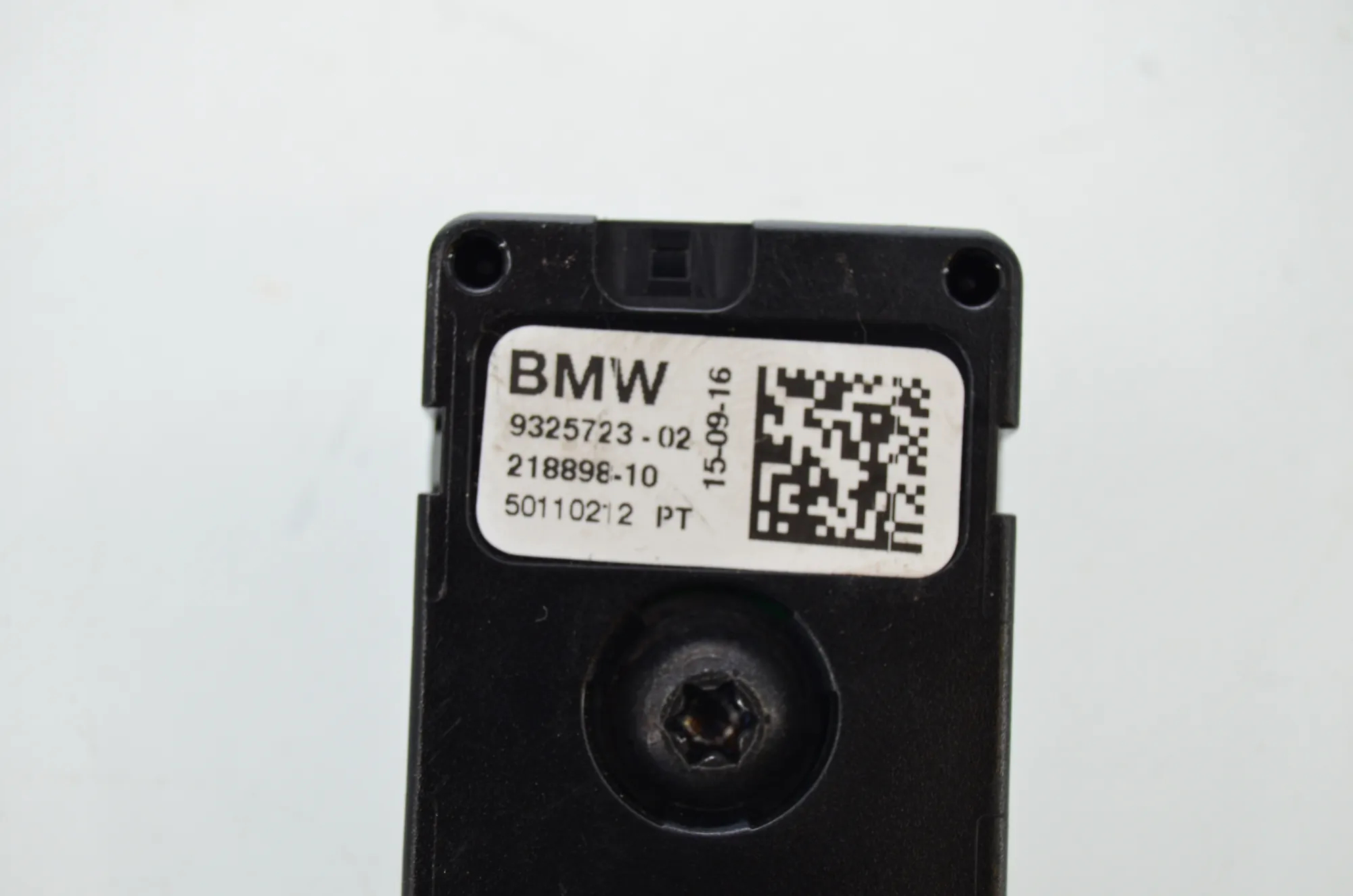 Antenna – OEM 9384054 · BMW 7 (G11, G12) 750 d, Ld xDrive 2016 – 10