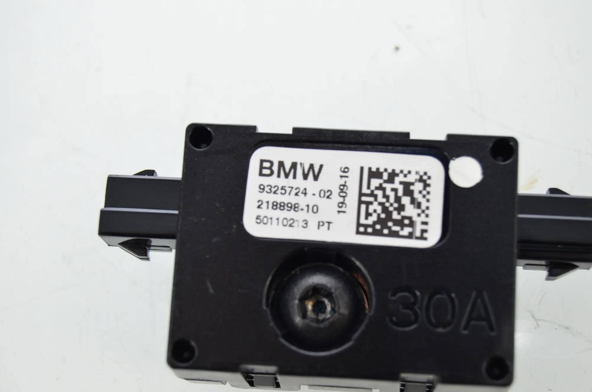 Antenna – OEM 9384054 · BMW 7 (G11, G12) 750 d, Ld xDrive 2016 – 8