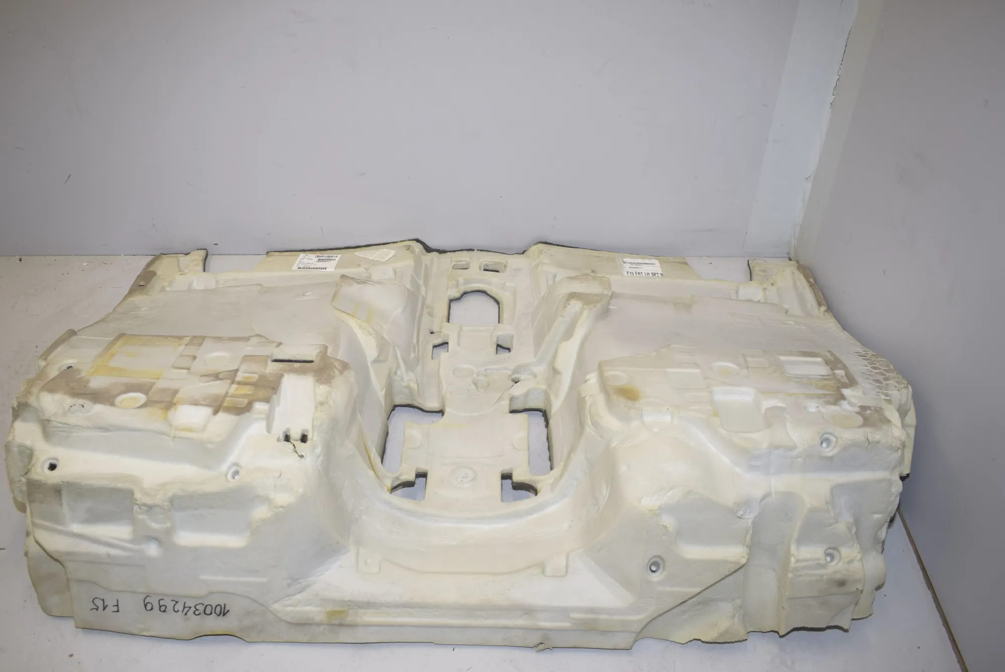 Interior Mat – OEM 8059865 · BMW X5 (F15, F85) M 2018 – 5