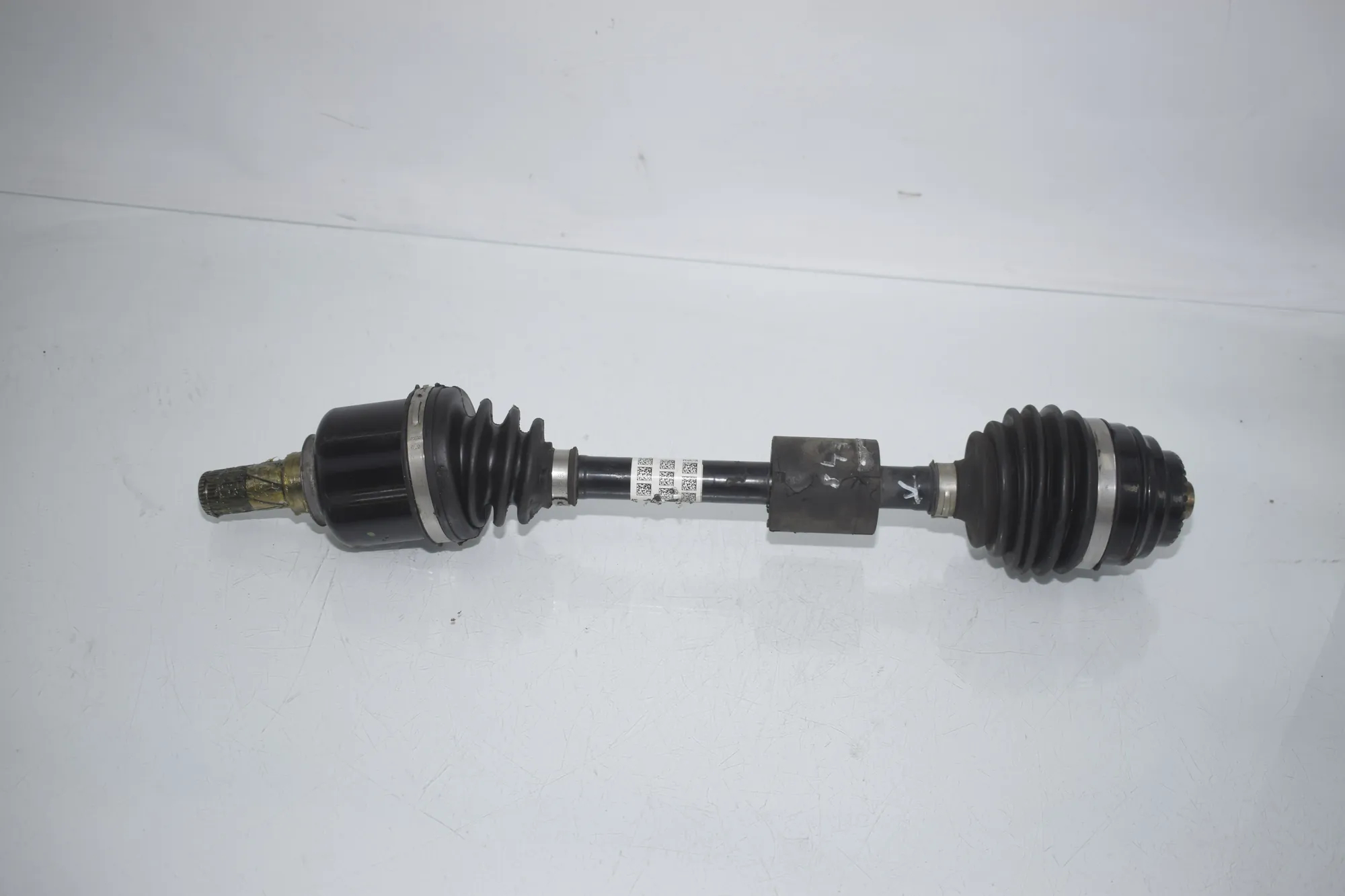 Front Left Driveshaft – OEM 8643363 · BMW X1 (F48) sDrive 18 i 2018 – 3