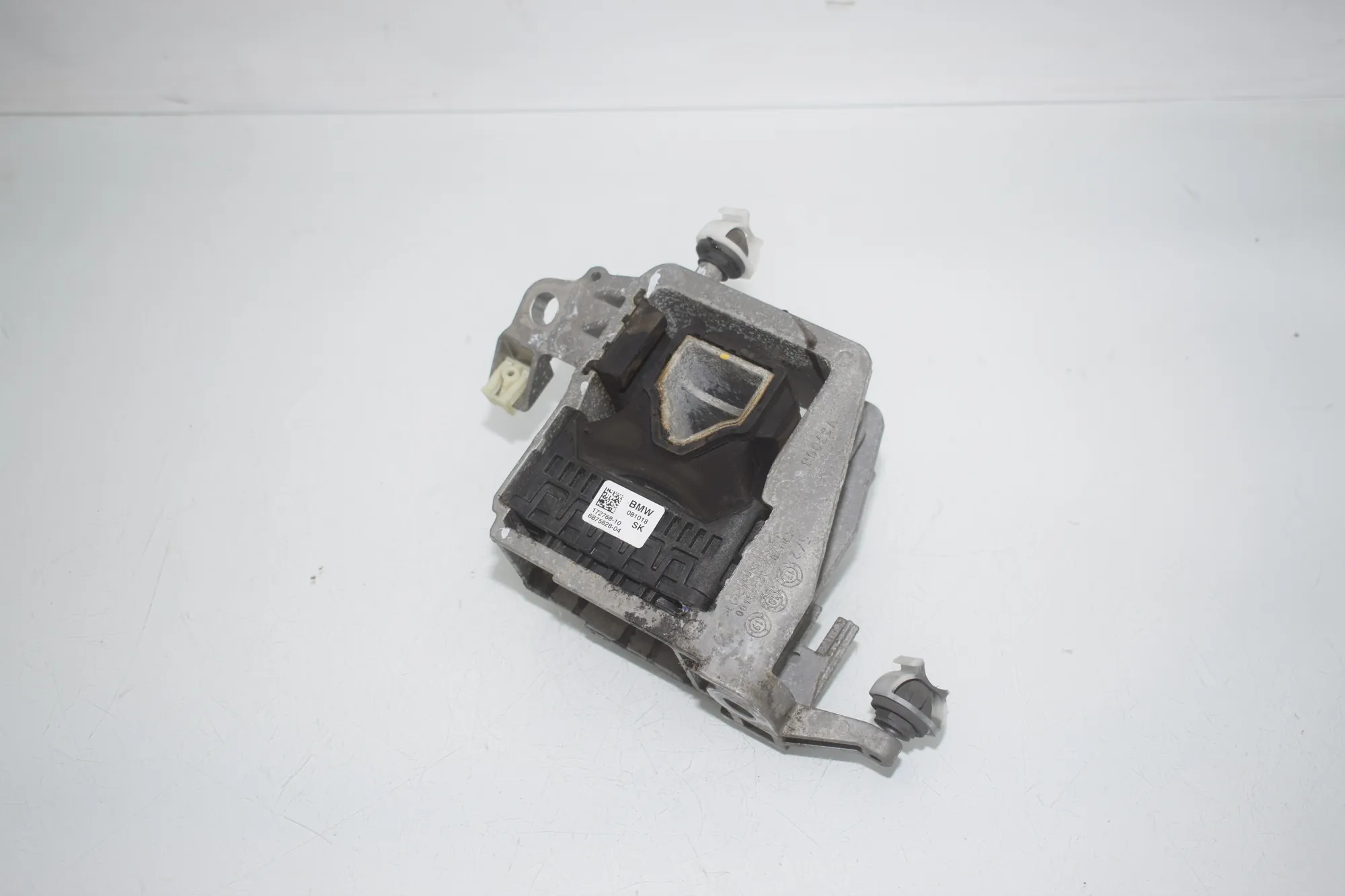 Right Side Engine Mount – OEM 6875628 · BMW X1 (F48) sDrive 18 i 2018