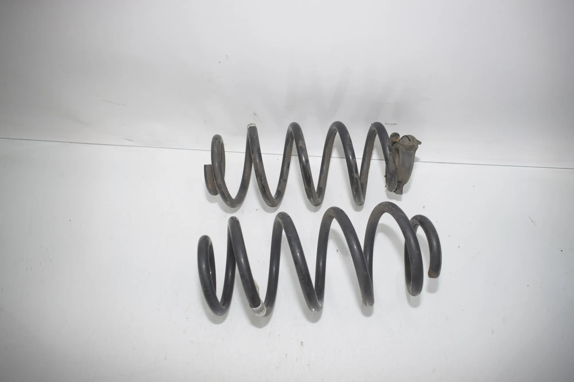 Coil Spring Set – OEM 6866502 · BMW X1 (F48) sDrive 18 i 2018 – 2