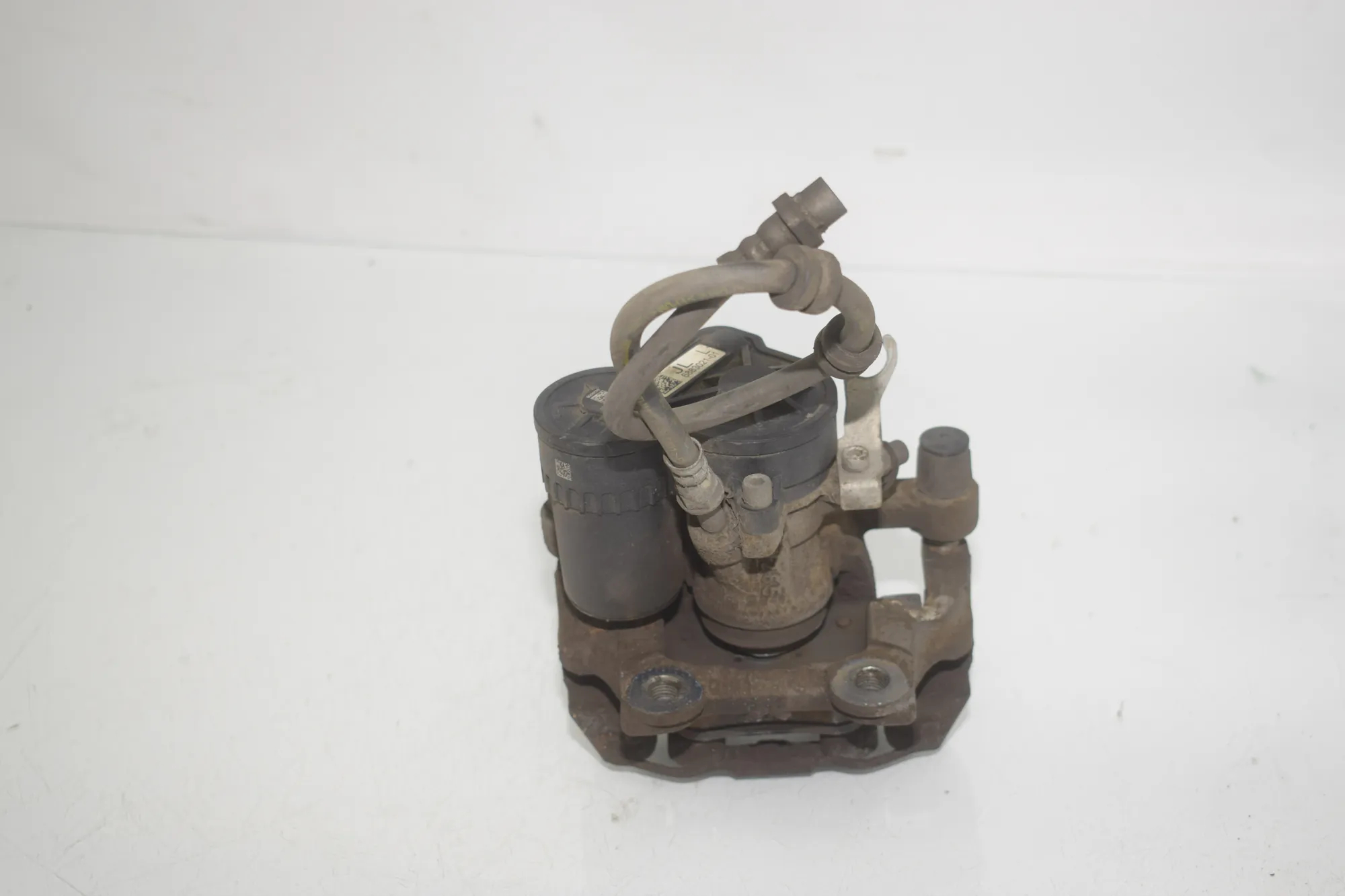 Rear Left Brake Caliper – OEM 6883021 · BMW X1 (F48) sDrive 18 i 2018 – 4