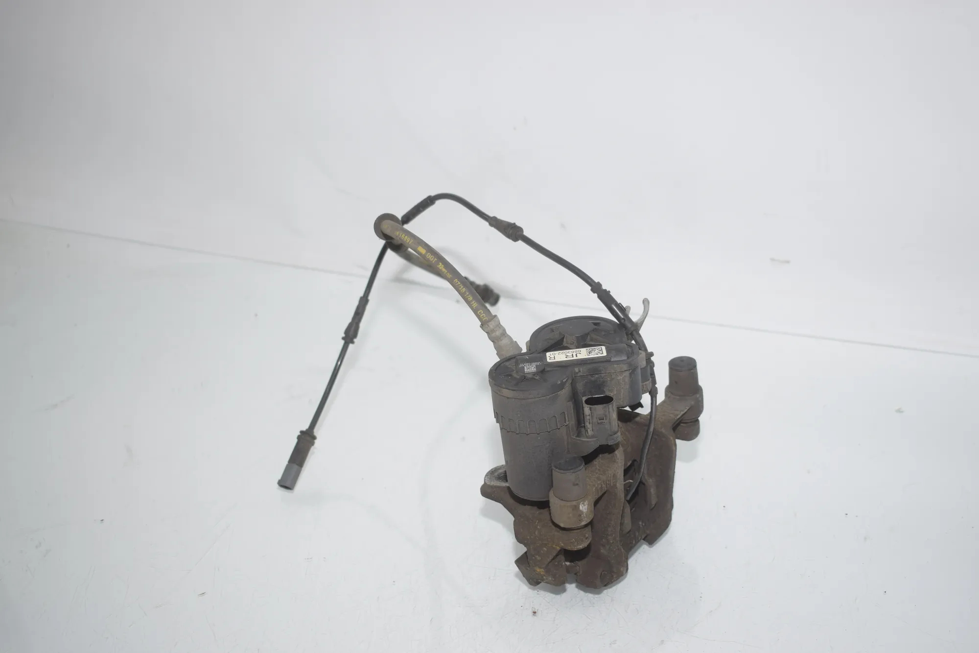 Rear Right Brake Caliper – OEM 6883022 · BMW X1 (F48) sDrive 18 i 2018 – 2