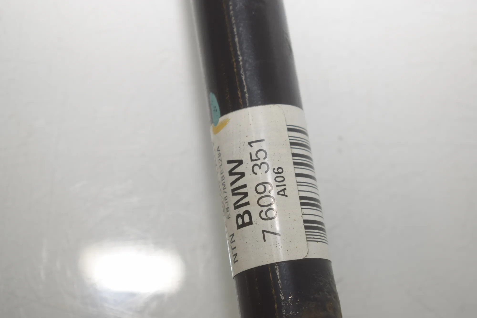 Rear Left Driveshaft – OEM 7609351 · BMW 3 (F30, F80) 320 i 2012 – 4
