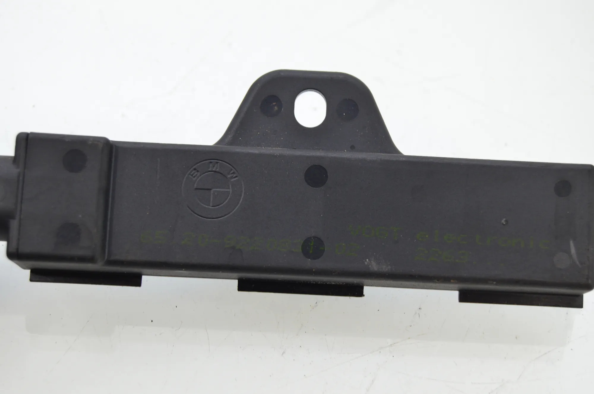 Antenna – OEM 9220831 · BMW 7 (G11, G12) 750 d, Ld xDrive 2016 – 4