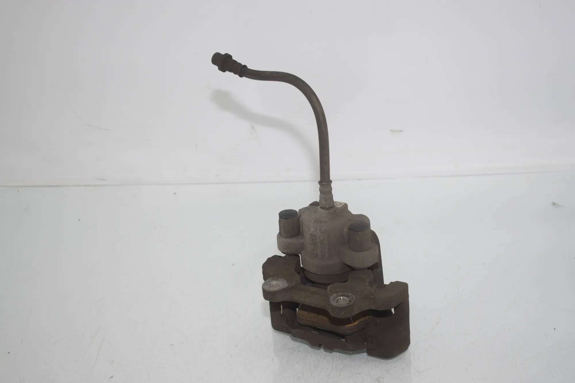 Rear Left Brake Caliper – OEM 6850857 · BMW 3 (F30, F80) 320 i 2012 – 3