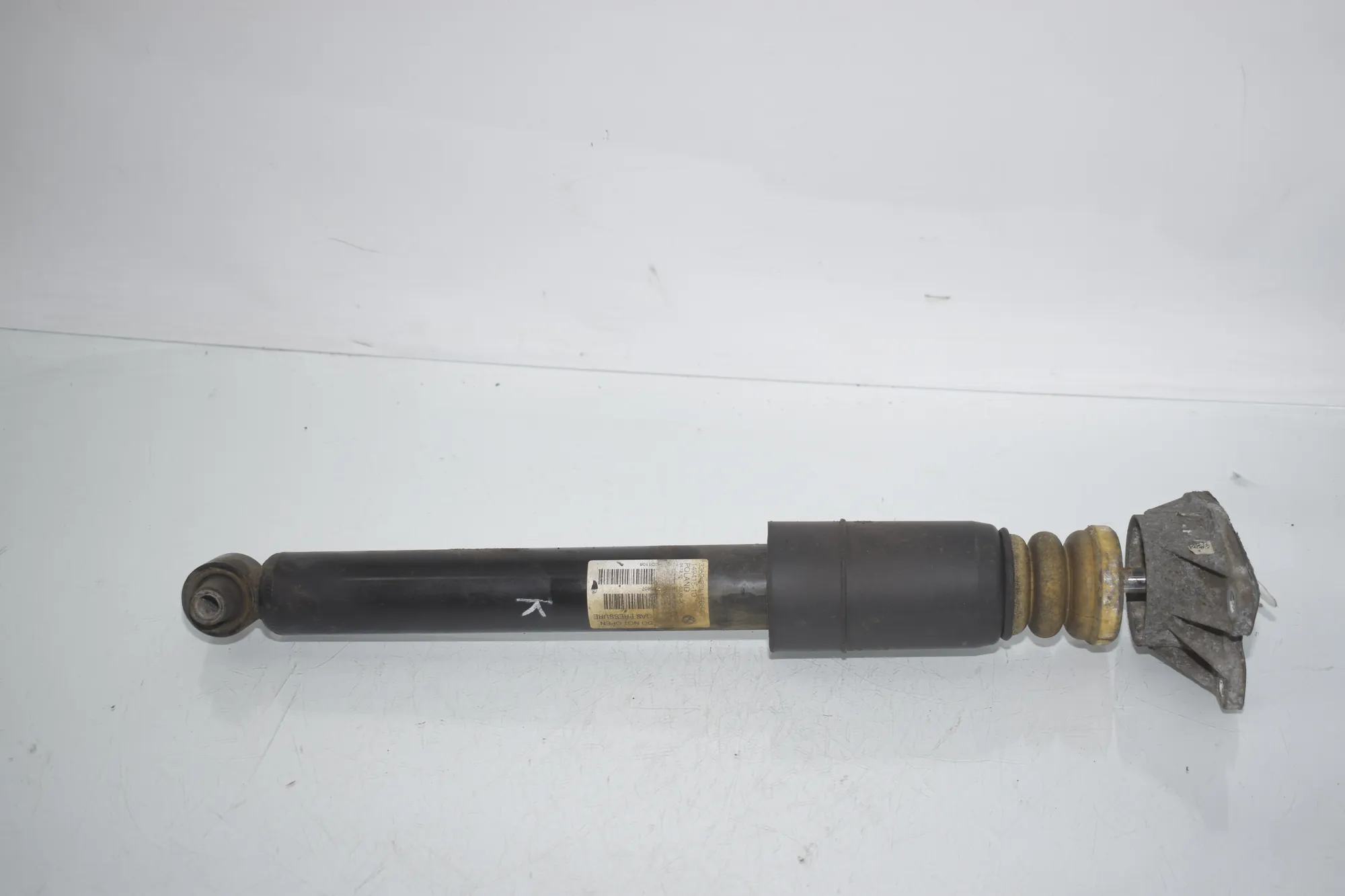 Rear Left Shock Absorber – OEM 6791568 · BMW 3 (F30, F80) 320 i 2012