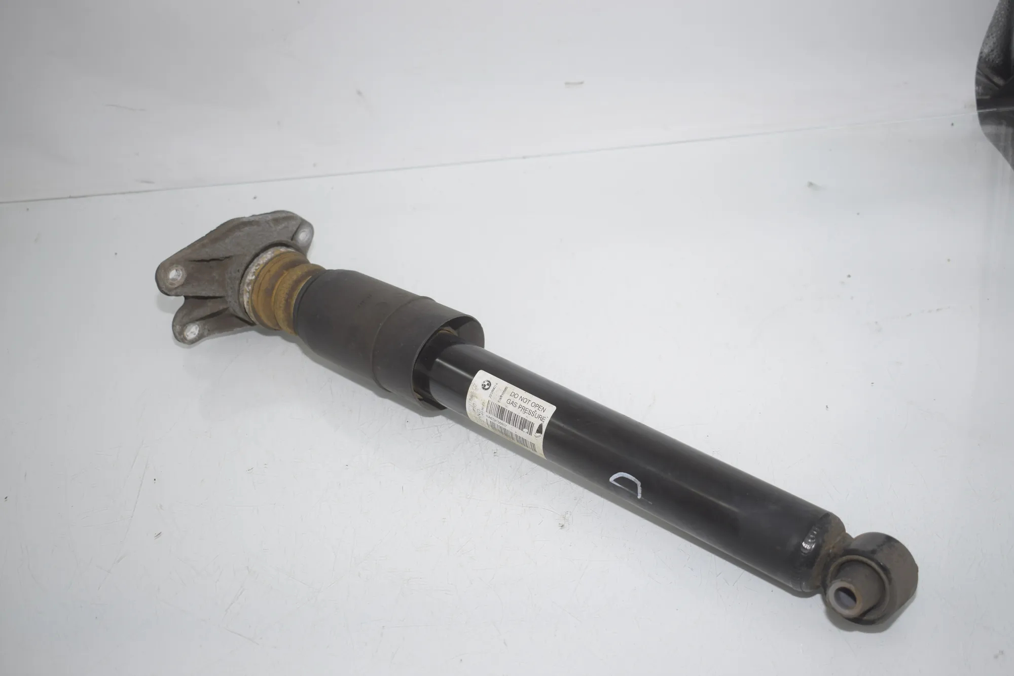 Rear Right Shock Absorber – OEM 6791568 · BMW 3 (F30, F80) 320 i 2012 – 3