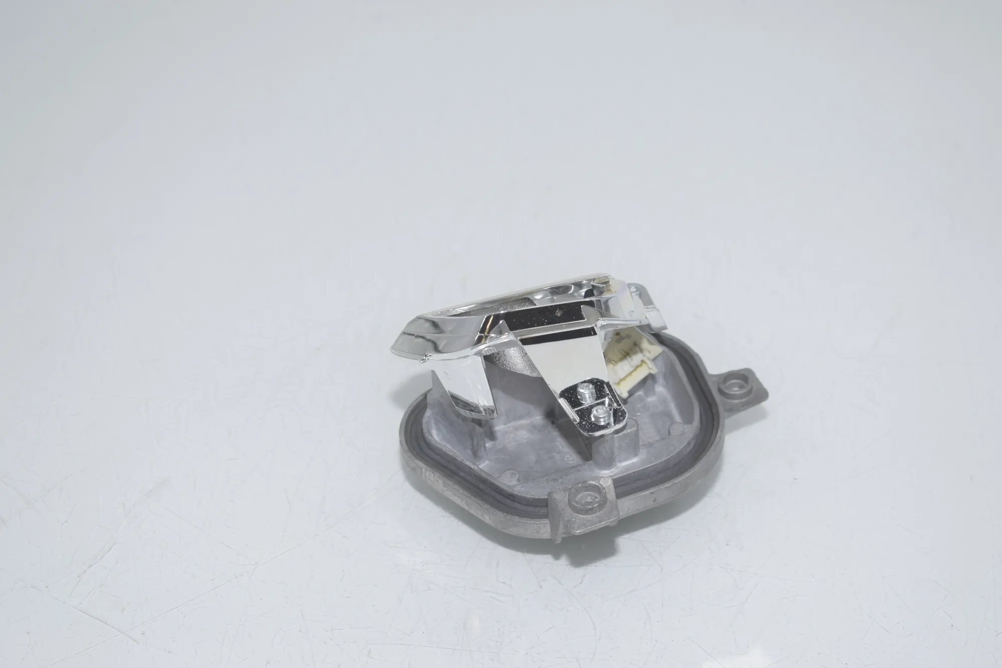 LED Lights Control Unit – OEM 7428787 · BMW X1 (F48) sDrive 18 i 2018 – 4