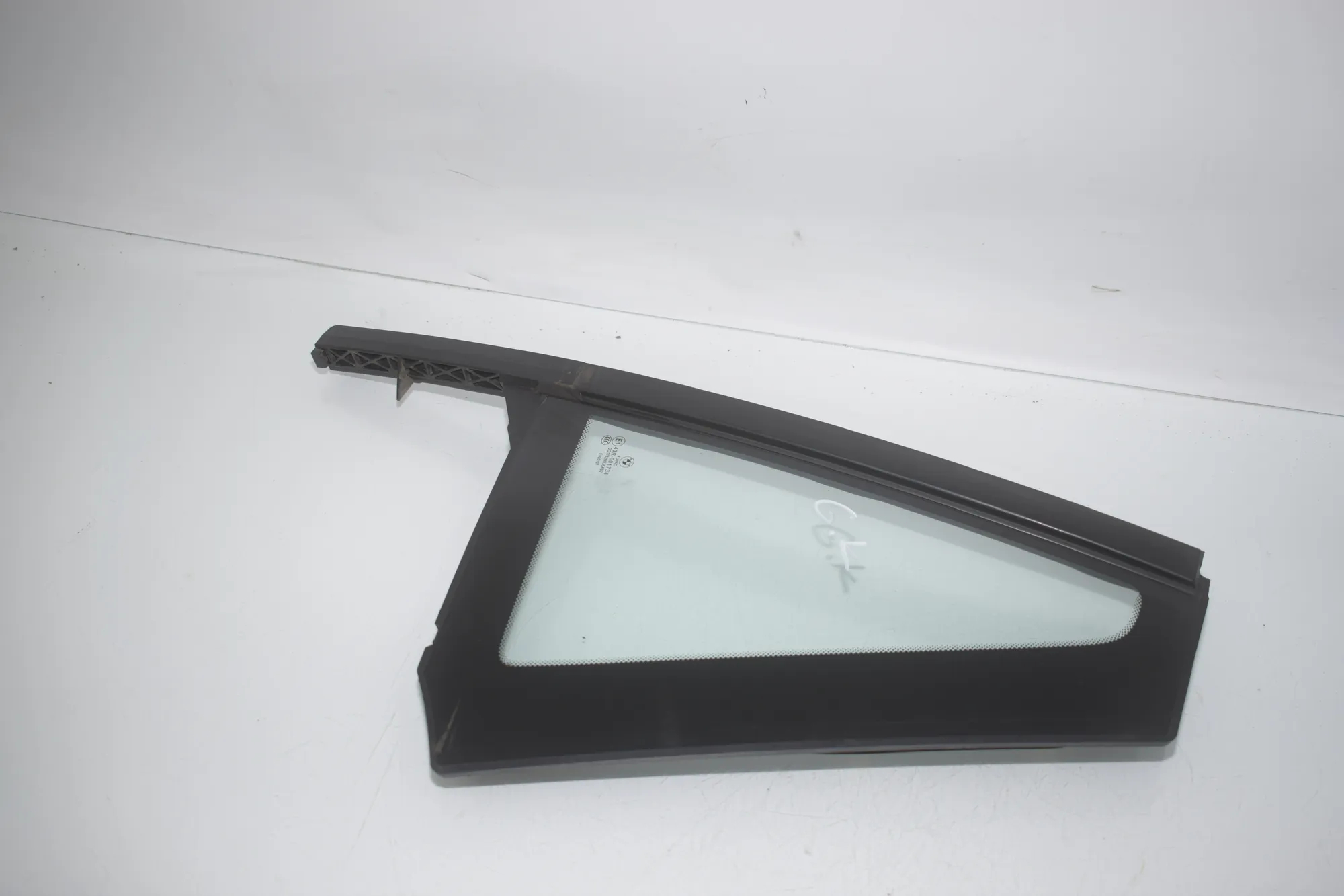 Rear Left Quarter Window – OEM 7405603 · BMW X1 (F48) sDrive 18 i 2018 – 2