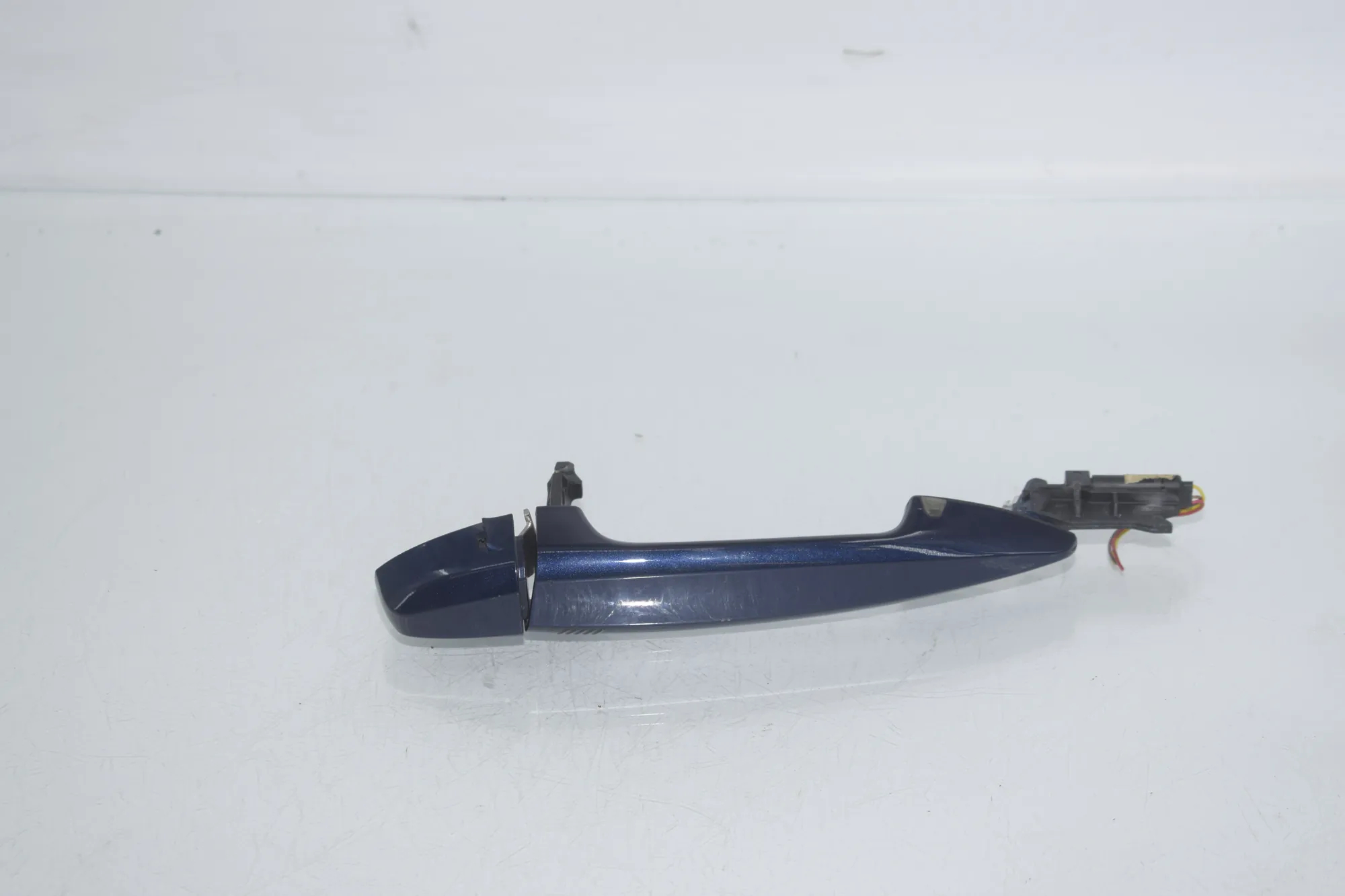 Front Left Door Exterior Handle – OEM 7433843 · BMW X1 (F48) sDrive 18 i 2018
