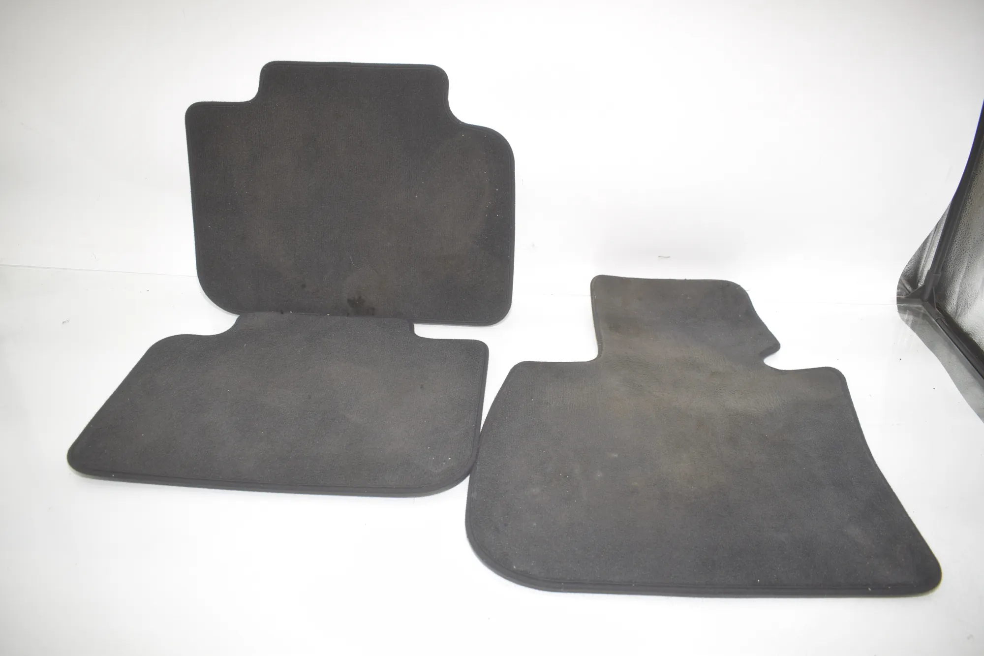 Floor Mat Set – OEM 7410382 · BMW X1 (F48) sDrive 18 i 2018 – 2