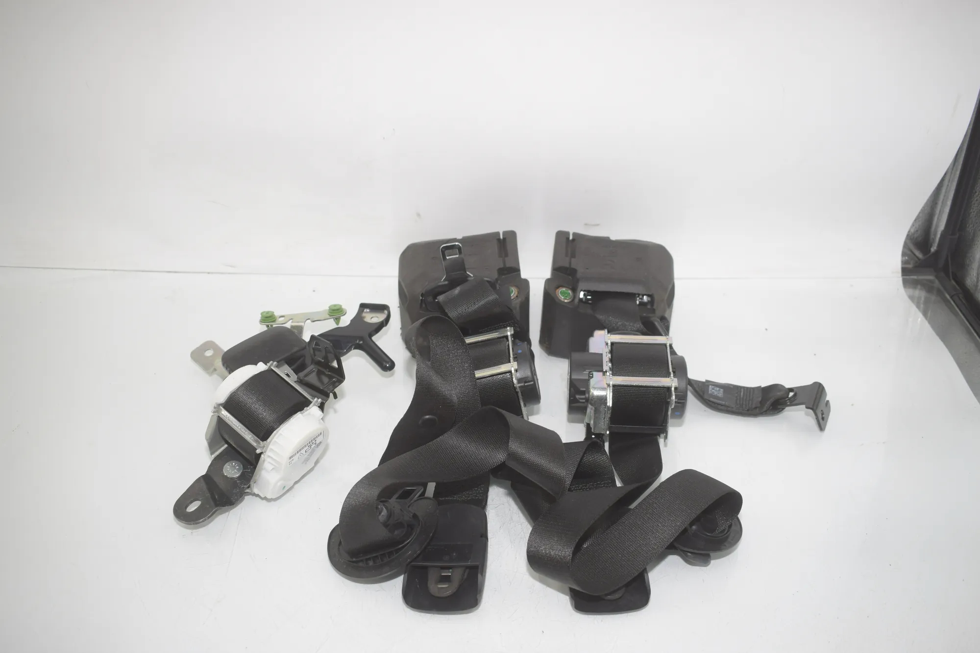 Rear Left Seatbelt – OEM 7469270 · BMW X1 (F48) sDrive 18 i 2018