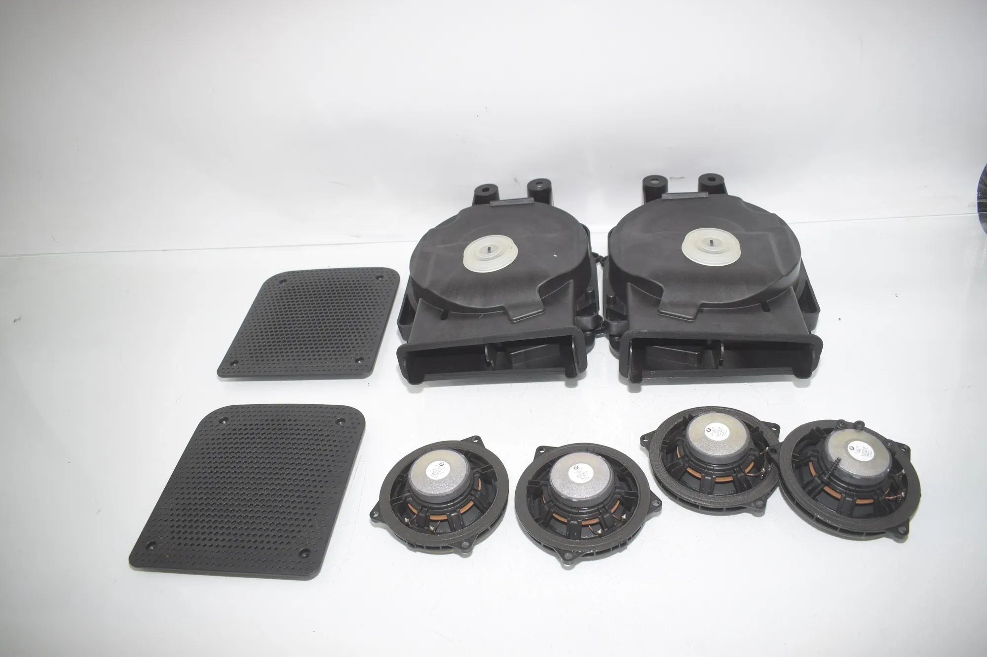 Sound Audio System Set – OEM 9275995 · BMW X1 (F48) sDrive 18 i 2018 – 7