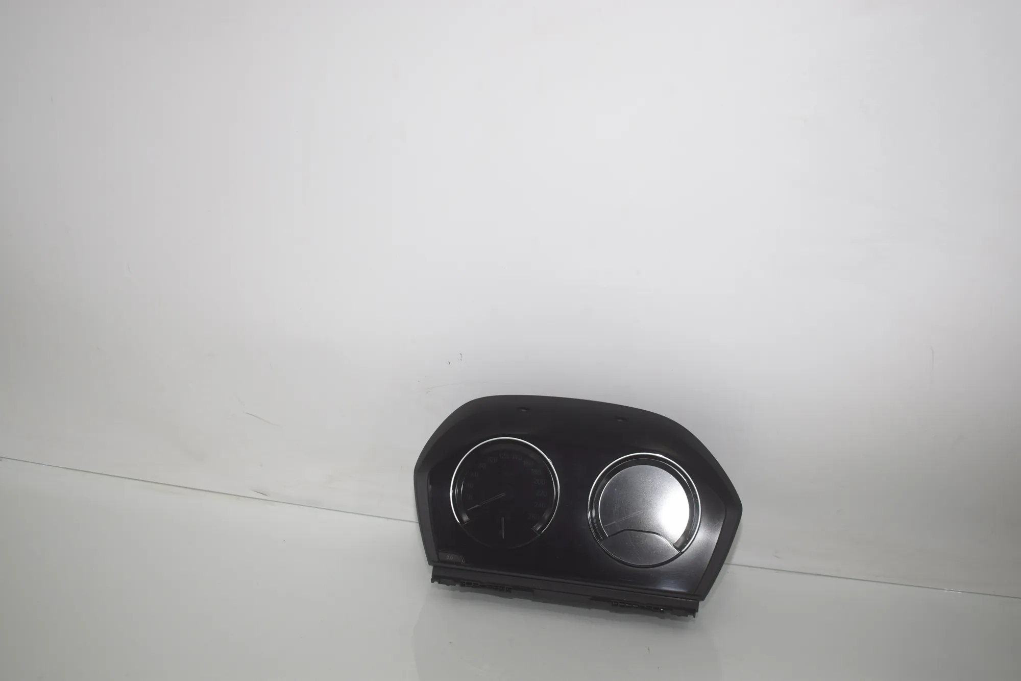 Instrument Cluster Speedometer – OEM 8713076 · BMW X1 (F48) sDrive 18 i 2018 – 3