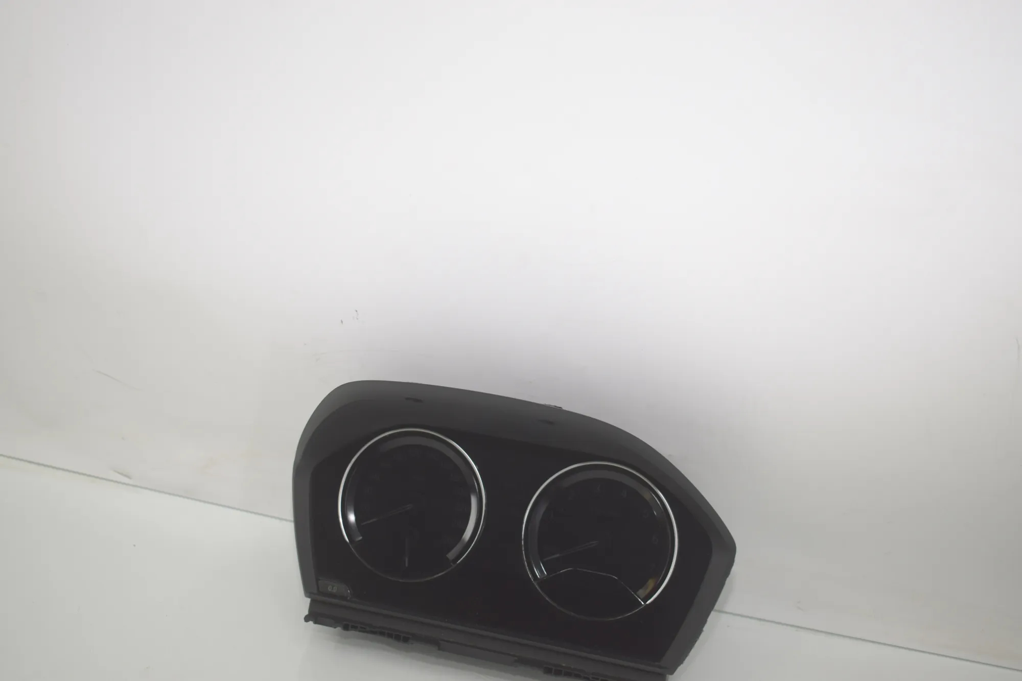 Instrument Cluster Speedometer – OEM 8713076 · BMW X1 (F48) sDrive 18 i 2018 – 2