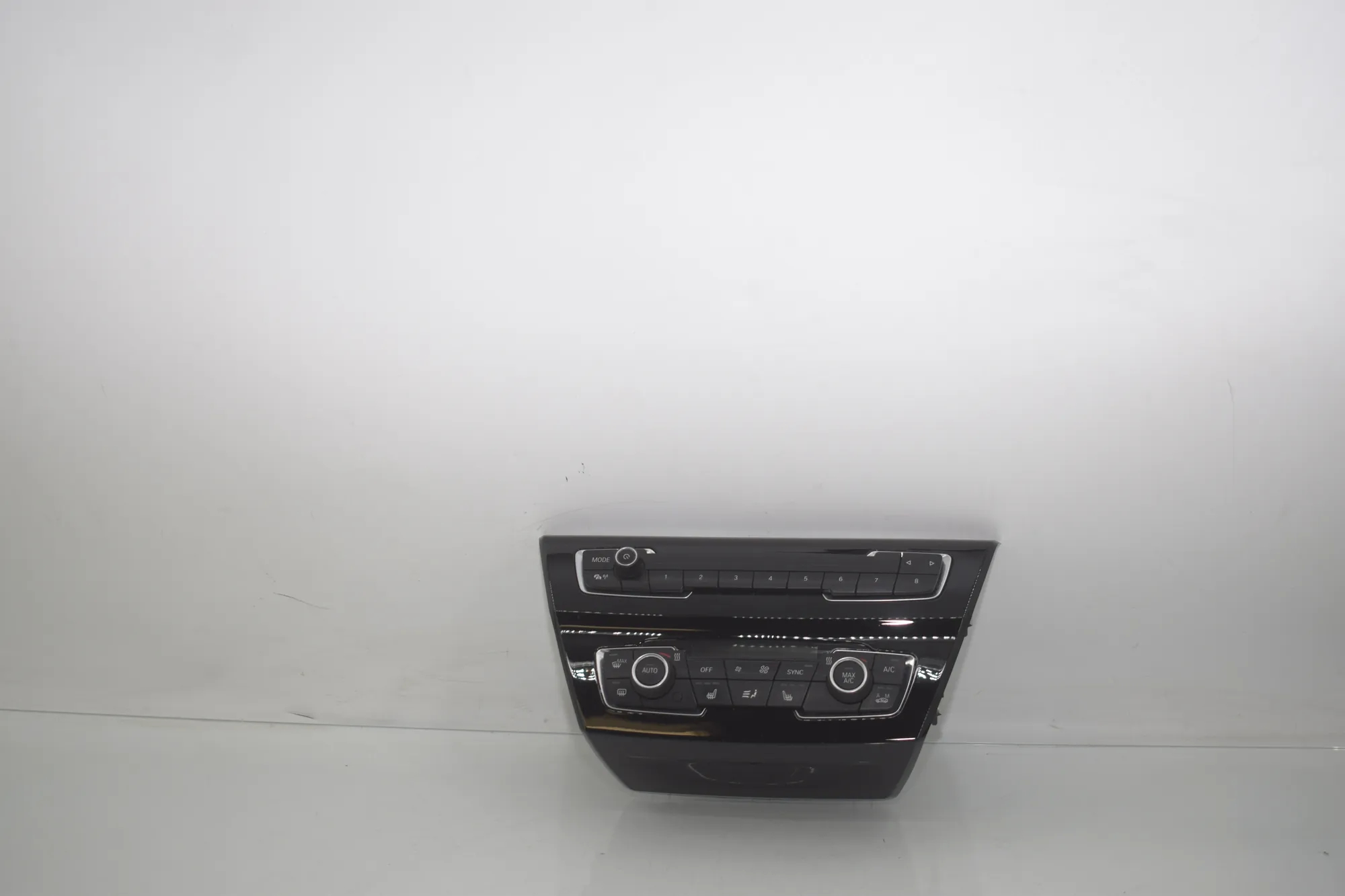 Climate Control Unit – OEM 9471102 · BMW X1 (F48) sDrive 18 i 2018 – 3