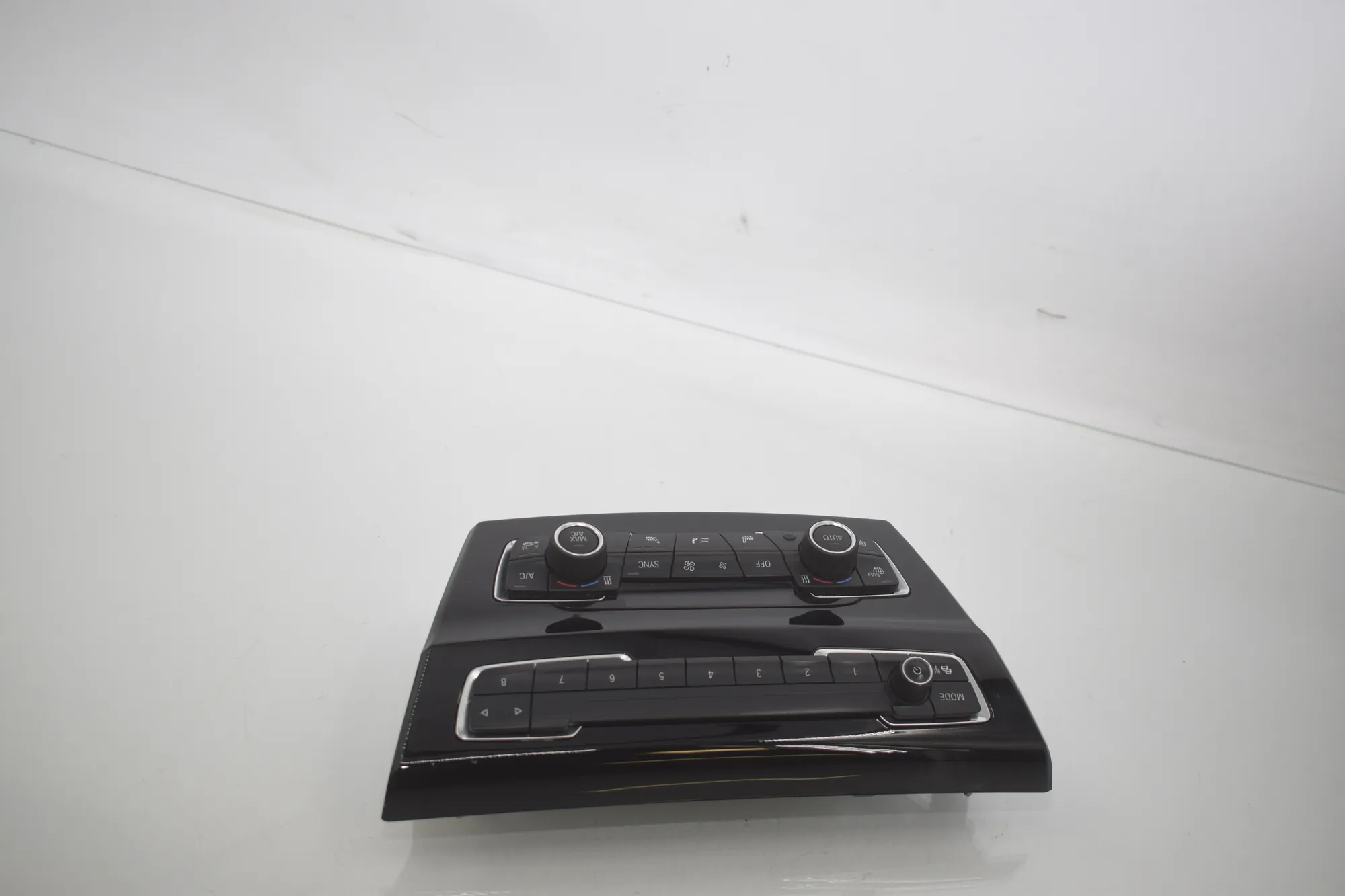 Climate Control Unit – OEM 9471102 · BMW X1 (F48) sDrive 18 i 2018 – 4