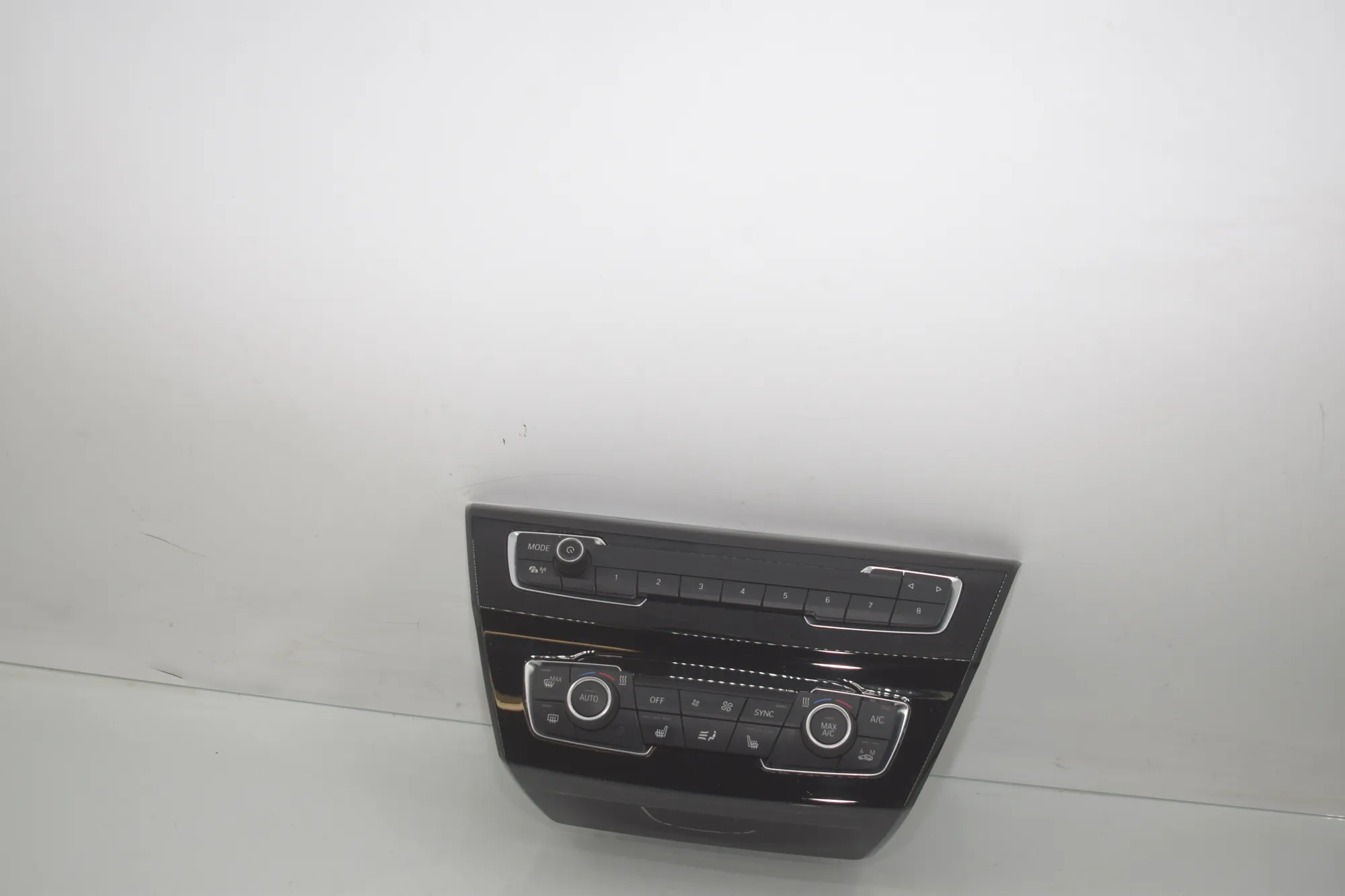 Climate Control Unit – OEM 9471102 · BMW X1 (F48) sDrive 18 i 2018 – 2