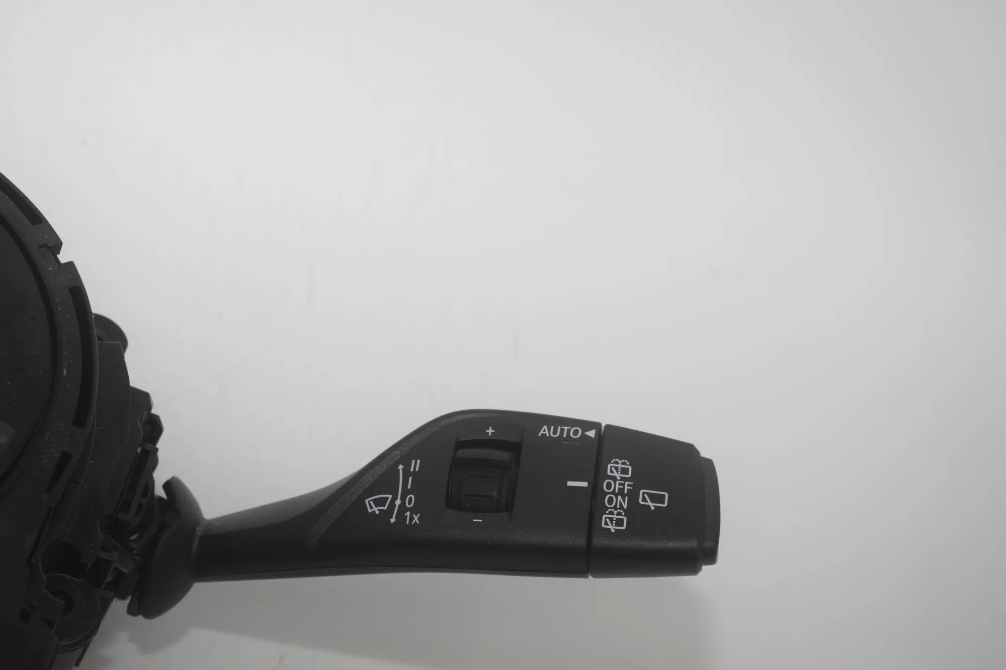 Indicator Wiper Stalk Switch – OEM 6827370 · BMW X1 (F48) sDrive 18 i 2018 – 4