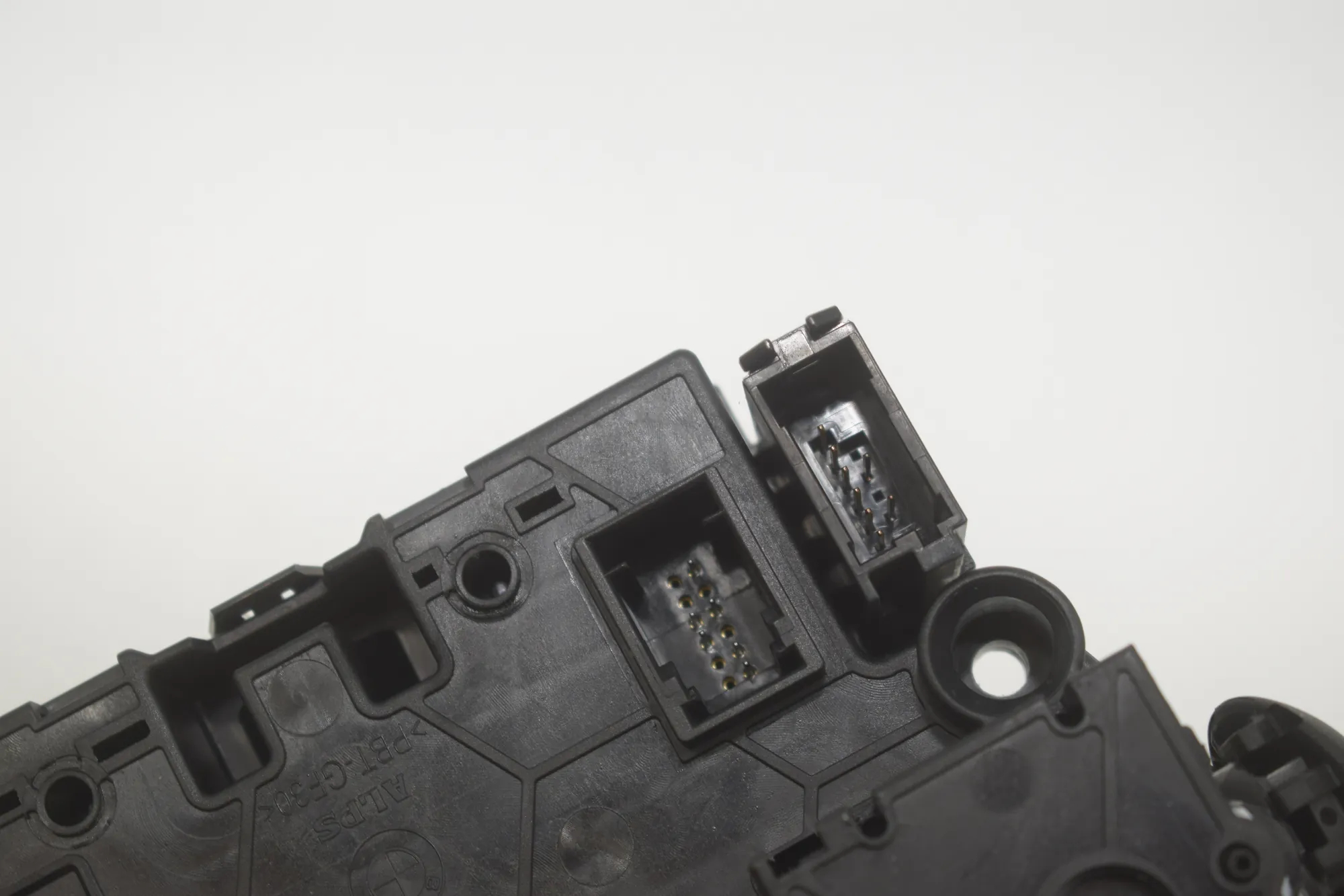 Indicator Wiper Stalk Switch – OEM 6827370 · BMW X1 (F48) sDrive 18 i 2018 – 8