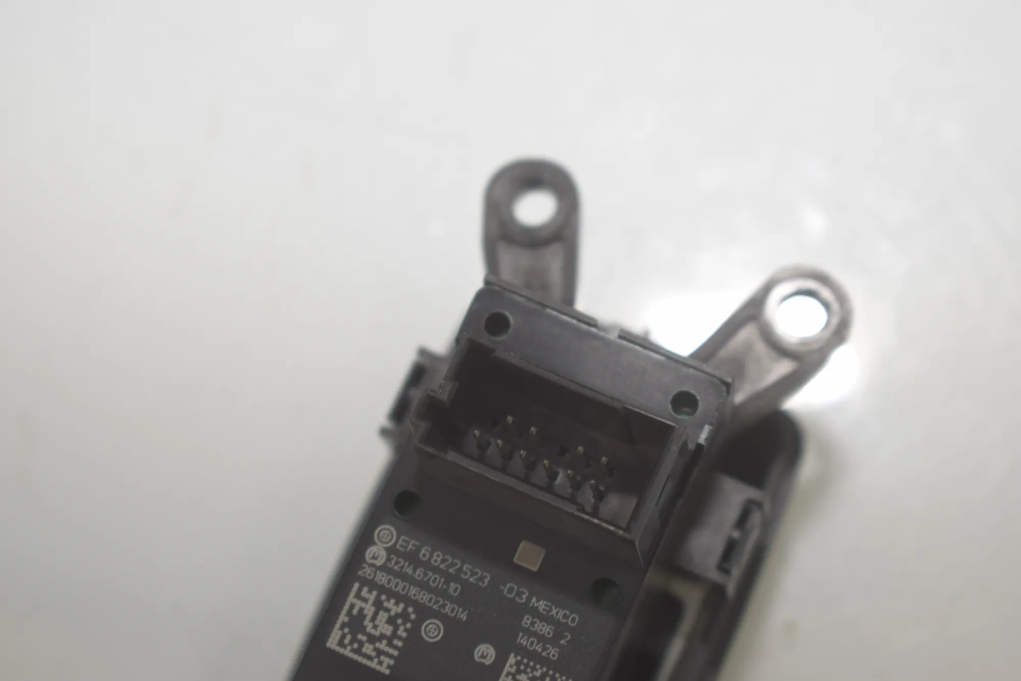 Switches – OEM 6822523 · BMW X1 (F48) sDrive 18 i 2018 – 5