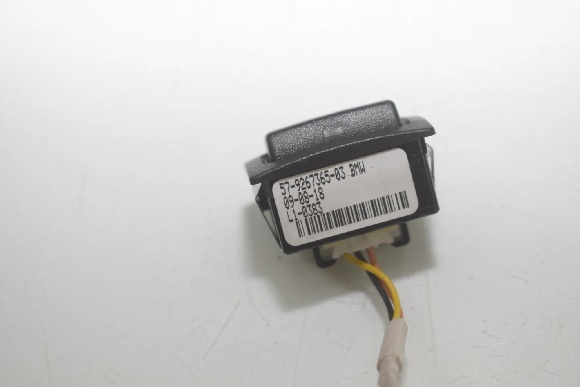 Switches – OEM 6822523 · BMW X1 (F48) sDrive 18 i 2018 – 12