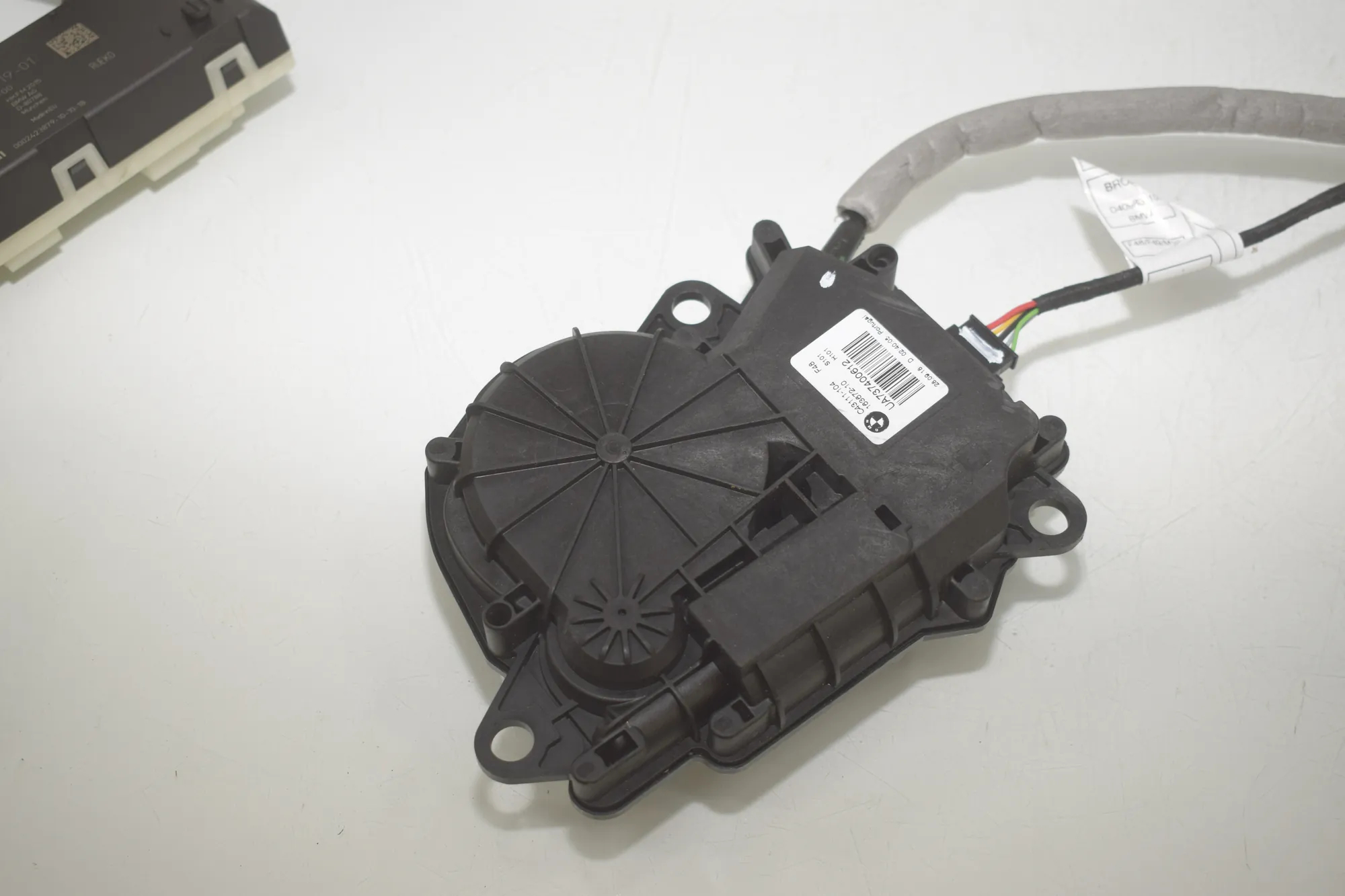 Electric Tailgate Opening Kit – OEM 9491419 · BMW X1 (F48) sDrive 18 i 2018 – 13