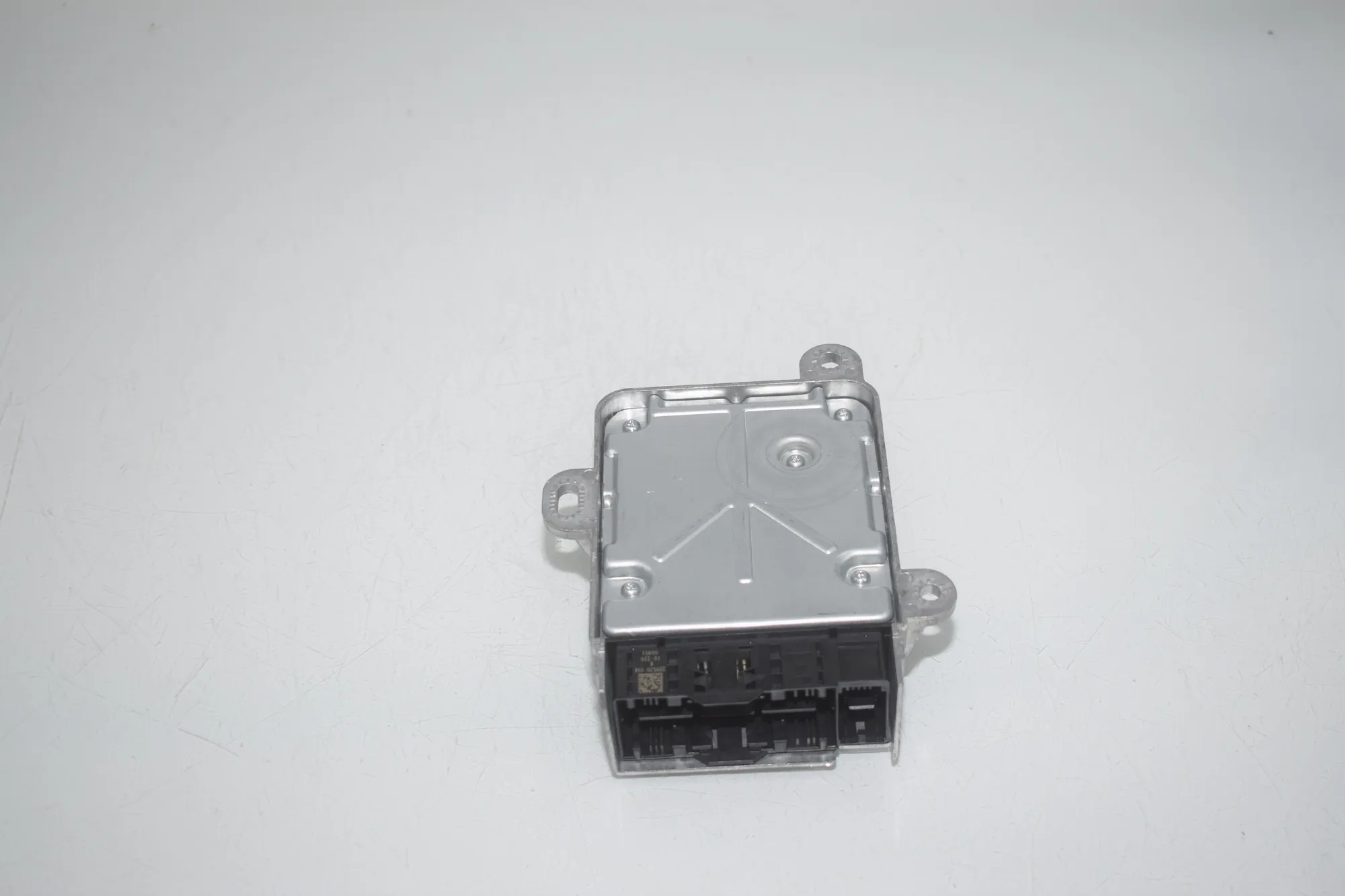 SRS Control Unit – OEM 9495911 · BMW X1 (F48) sDrive 18 i 2018 – 4