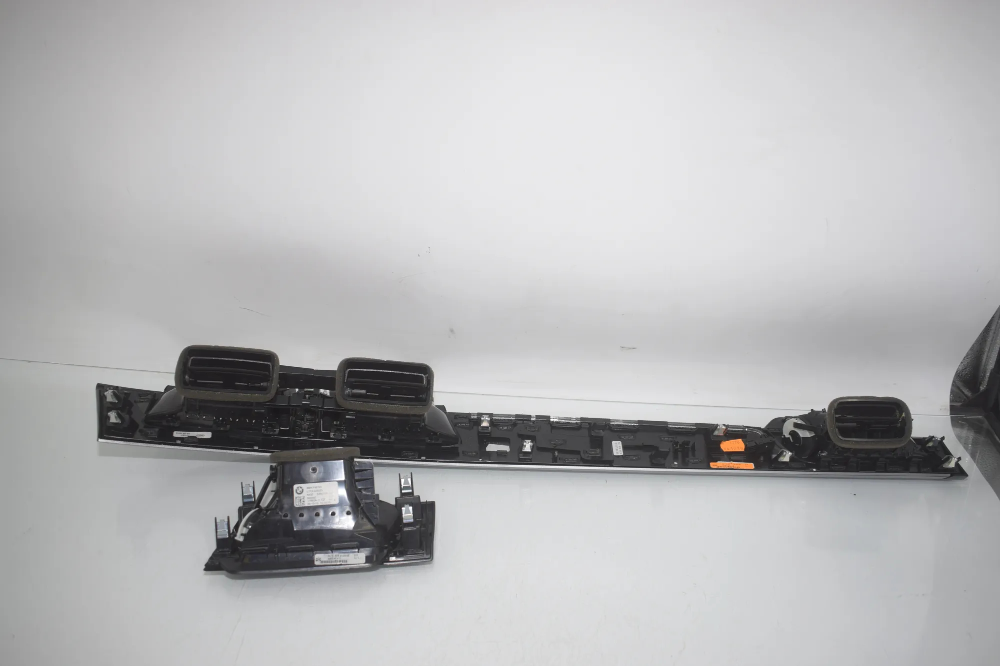 Dashboard Trim – OEM 9292141 · BMW X1 (F48) sDrive 18 i 2018 – 4