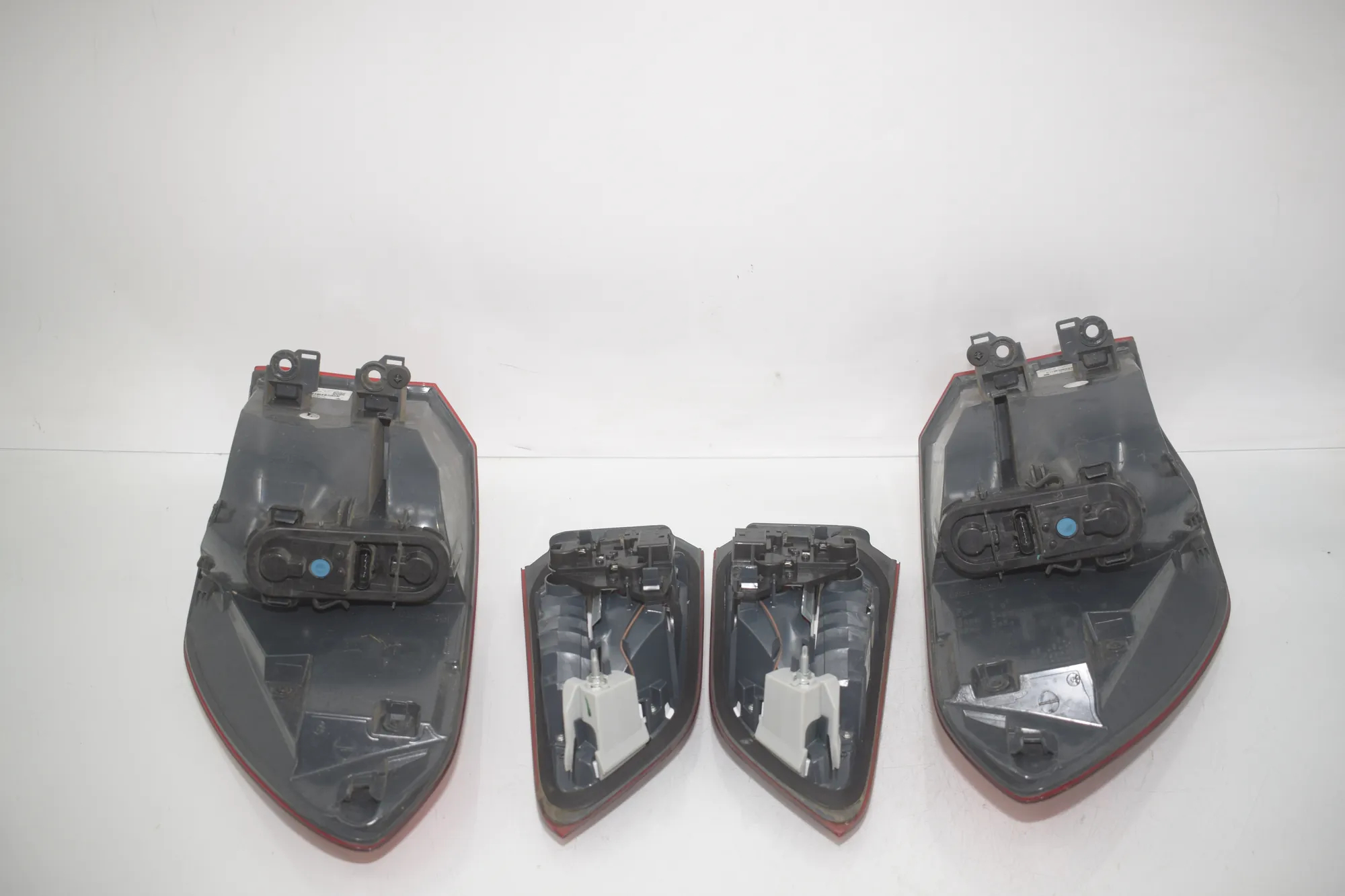 Rear Tail Light Set – OEM 7488545 · BMW X1 (F48) sDrive 18 i 2018 – 9